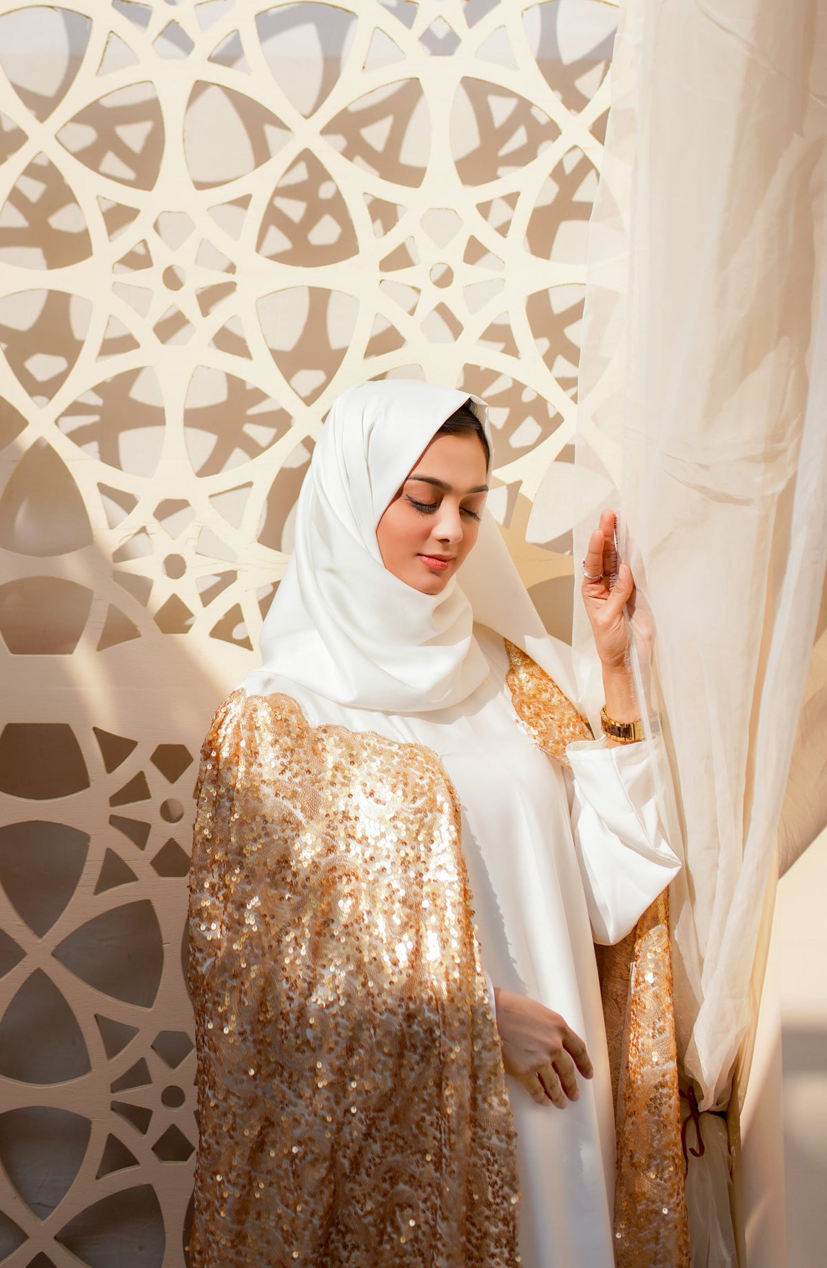 La Khilaba Luxury Wear Printed Net with sequin all over Abaya with attached silk inner - Luxury Sequin Gold Cape - LKH25LWR - Abaya Collection