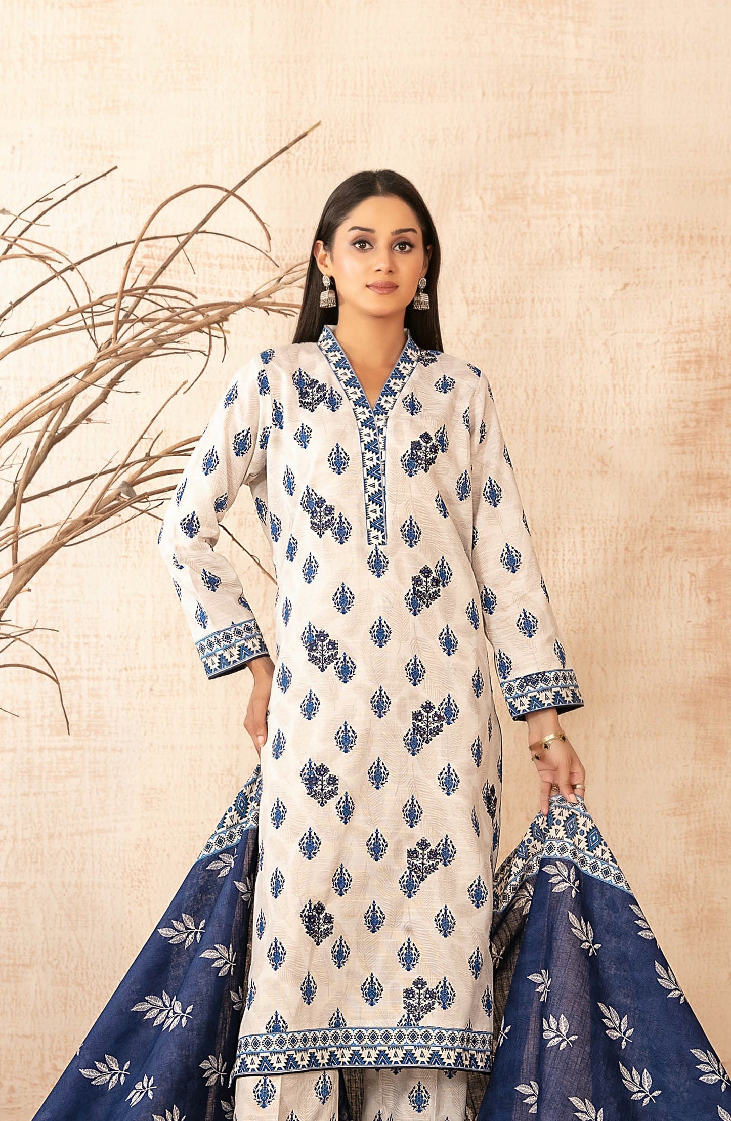 Areeka by Tawakkal Fabrics Embroidered Khaddar Unstitched 3 Piece Suit - D-5292 - TF25AKA - Cream - Winter Collection