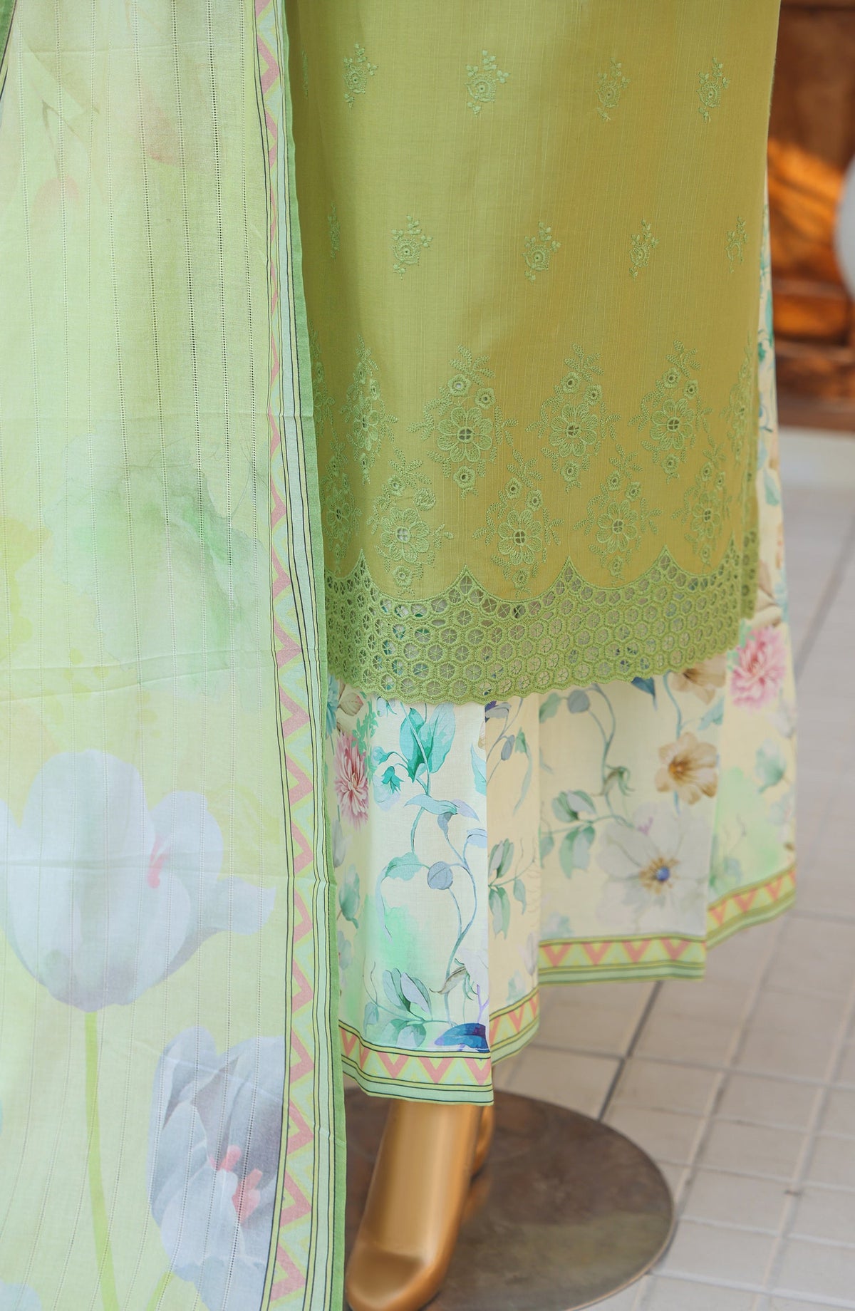 HZ Oriental Embroidered Cotton Lawn Unstitched 3 Piece Suit - D-05 - HZ26ORT - Green - Summer Collection