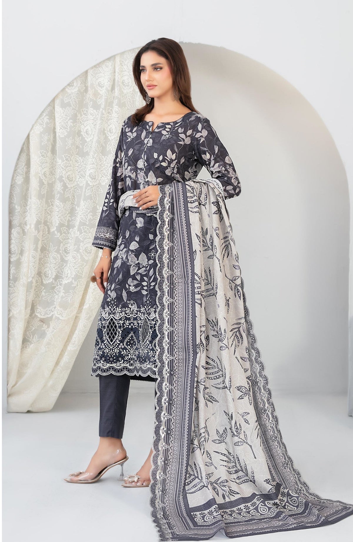 Madea by Tawakkal Fabrics Embroidered Khaddar Unstitched 3 Piece Suit - D-4771 - TF25MDEA - Blue - Winter Collection