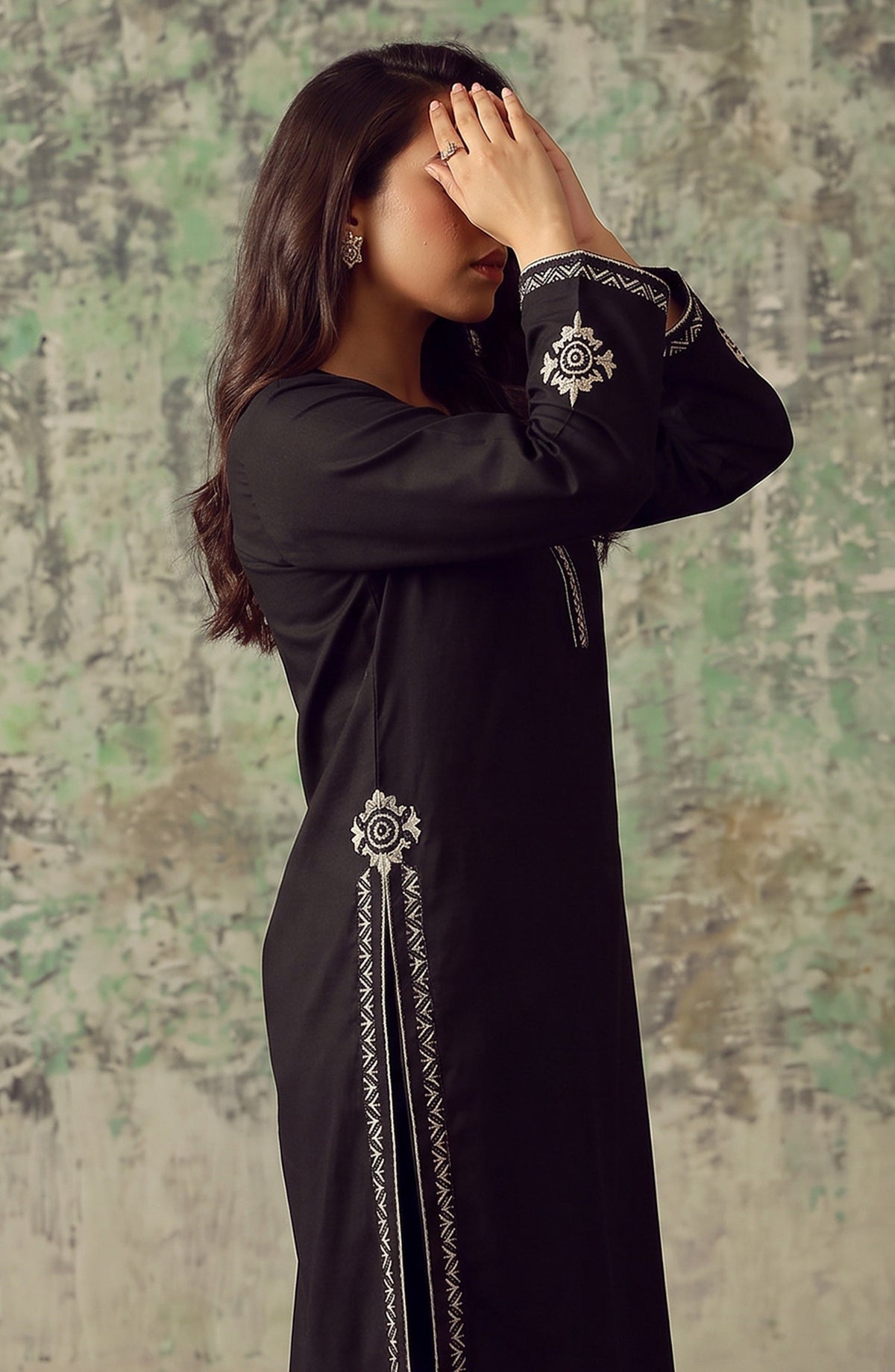 Miras by Amna Khadija Embroidered Cotton Stitched 2 Piece Co-ord Set - AKM-03 - AM26MRAS - Black - Summer Collection