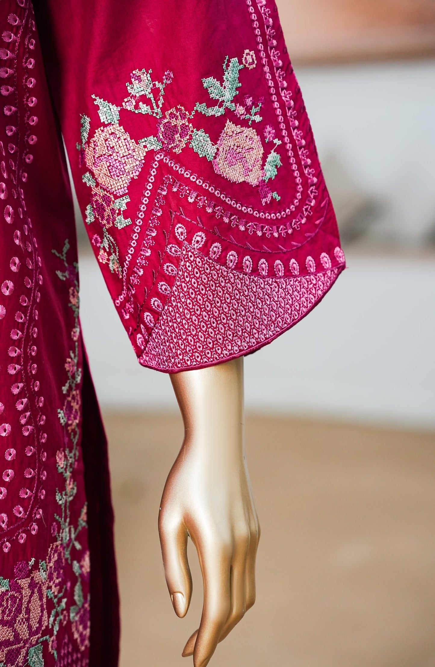 Mulaqaat by Amna Khadija Embroidered Cotton Lawn Stitched 2 Piece Suit - AKM-01 - AM26MQT - Pink - Summer Collection