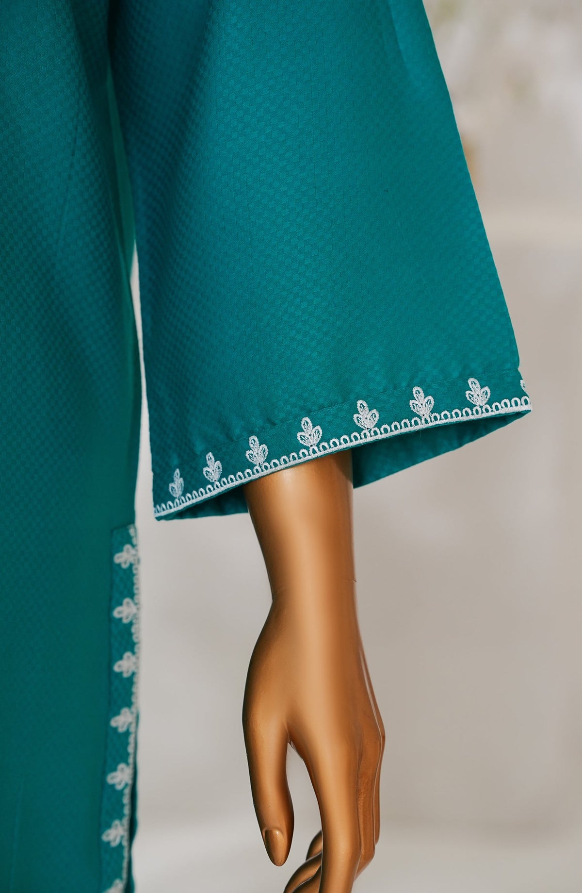 Passu by Amna Khadija Embroidered Fancy Jacquard Stitched Top - PET-05 - AM25PSU - Green - Casual Collection