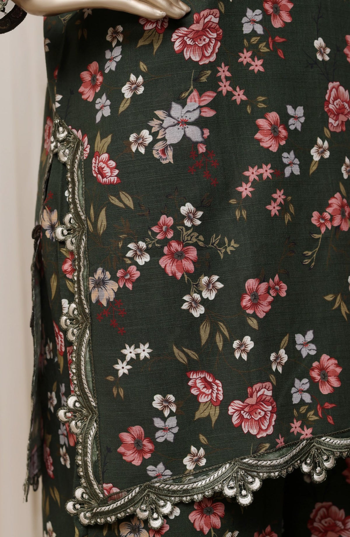Raya by Sadabahar Embroidered Khaddar Stitched 3 Piece Suit - D-07 - SBD26DFS - Green - Festive Collection
