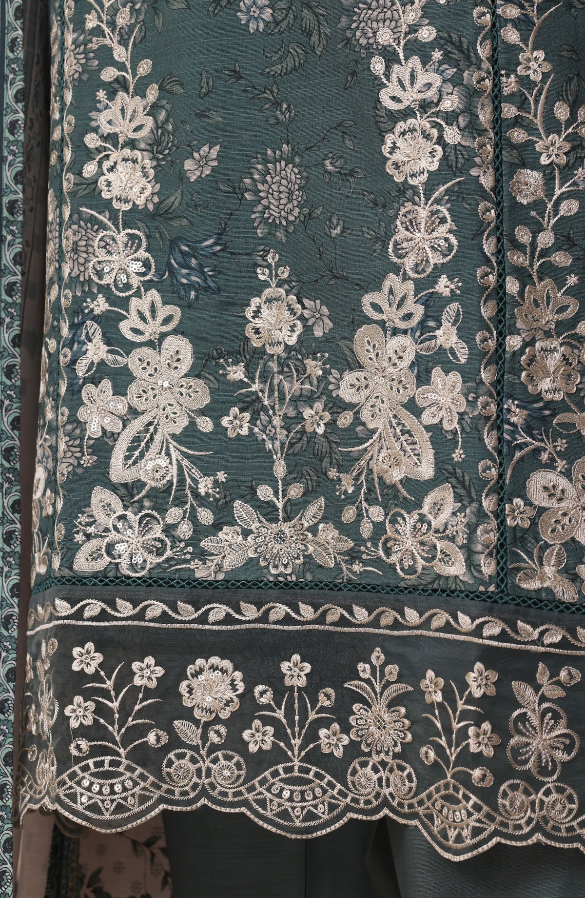 Sadabahar Embroidered Khaddar Stitched 3 Piece Suit - D-04 - SBD26LMT - Green - Winter Collection