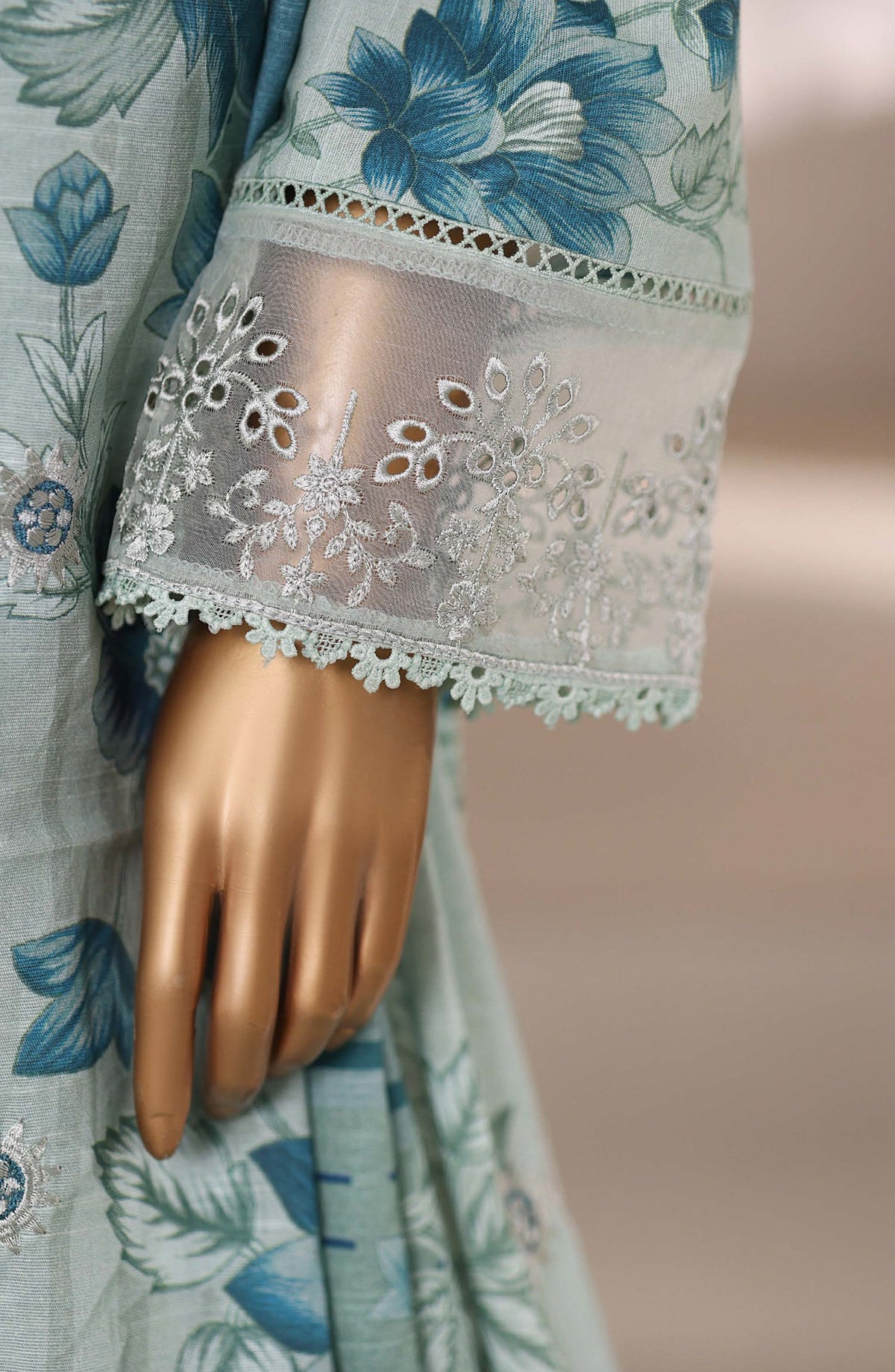 Sadabahar Signature Embroidered Khaddar Stitched 3 Piece Suit - Design-06 - SBD25SNA - Light Blue - Winter Collection