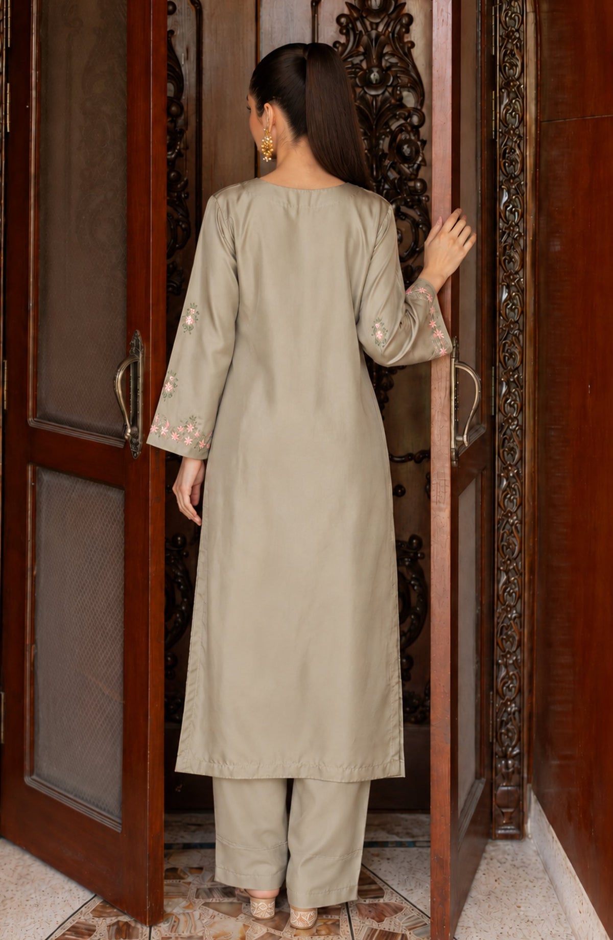 Shimmer by Amna Khadija Embroidered Shamooz Silk Stitched 2 Co-ord Set - AKSS-06 - AM26SMR - Green - Casual Collection