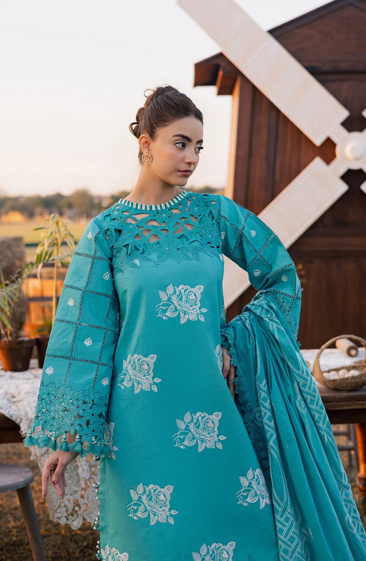 Summer Queen by Parishay Embroidered Lawn Unstitched 3 Piece Suit - SQU-15 - PS26SMQ - Ferozi - Summer Collection