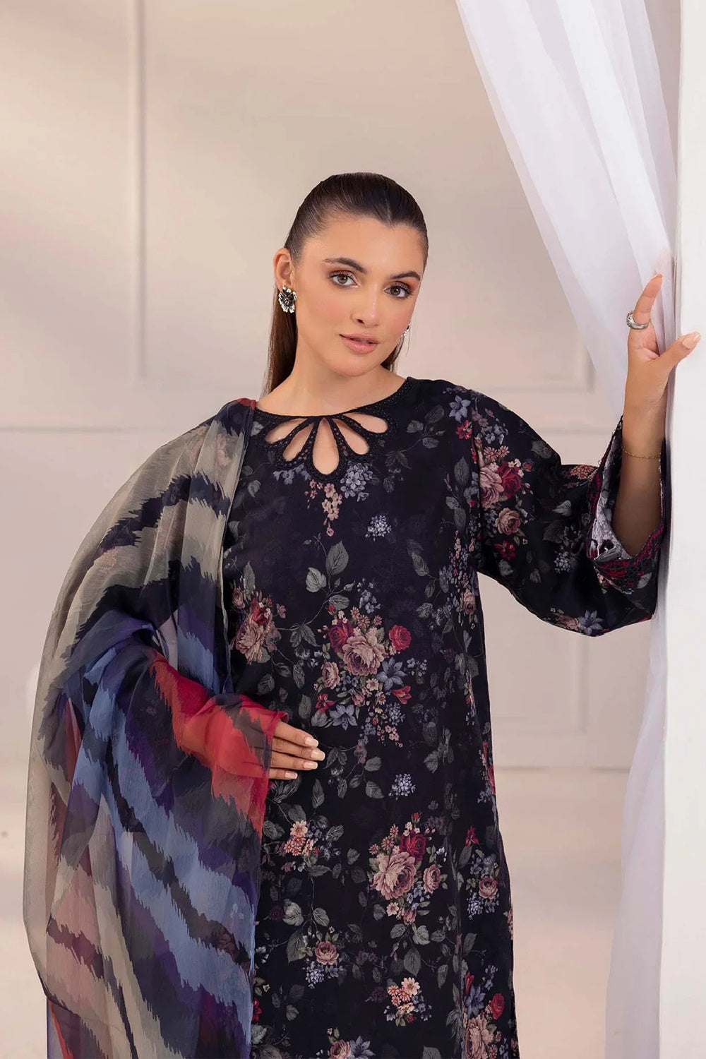 BAR0QUE EMBROIDERED LAWN EDITION'25 - TC-1224
