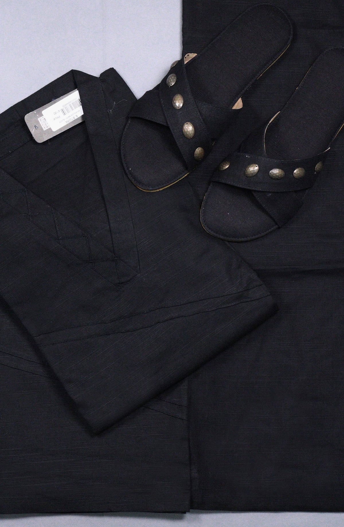 Daily Essential Luxury Khaddar 2PCs Collection-D 03 BLACK