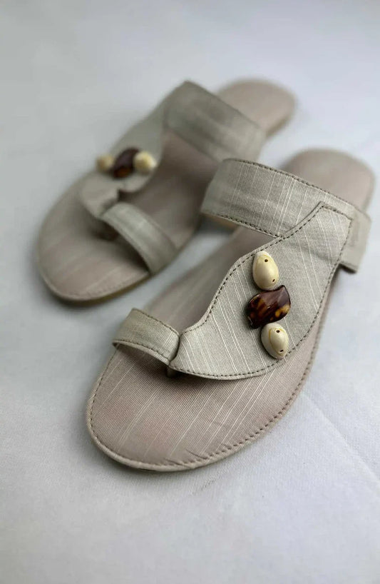 Daily Essential Luxury Khaddar 2PCs Collection-D 06 SKIN