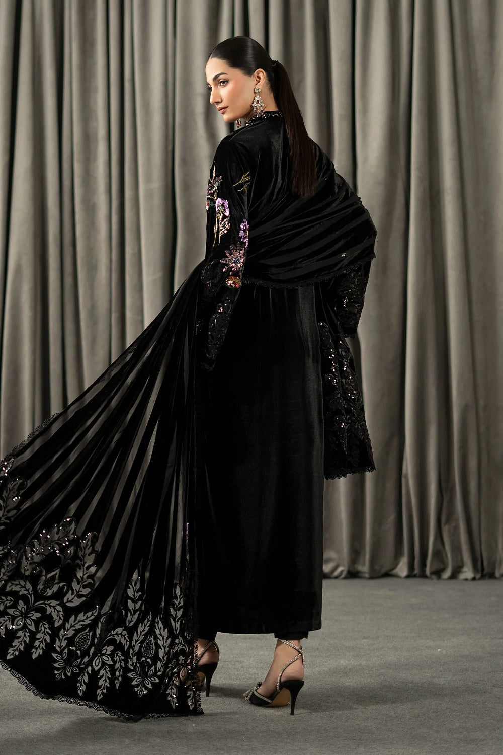 Maria.B. Winter LUXE Luxury Embroidered Velvet Suit | WLS-1306 - TC-1647