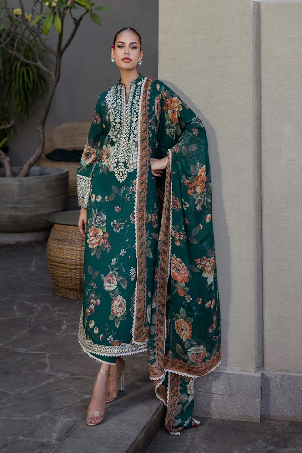Zainab Chottani Lawn'25 - VELINA-01-UNS - TC-1327