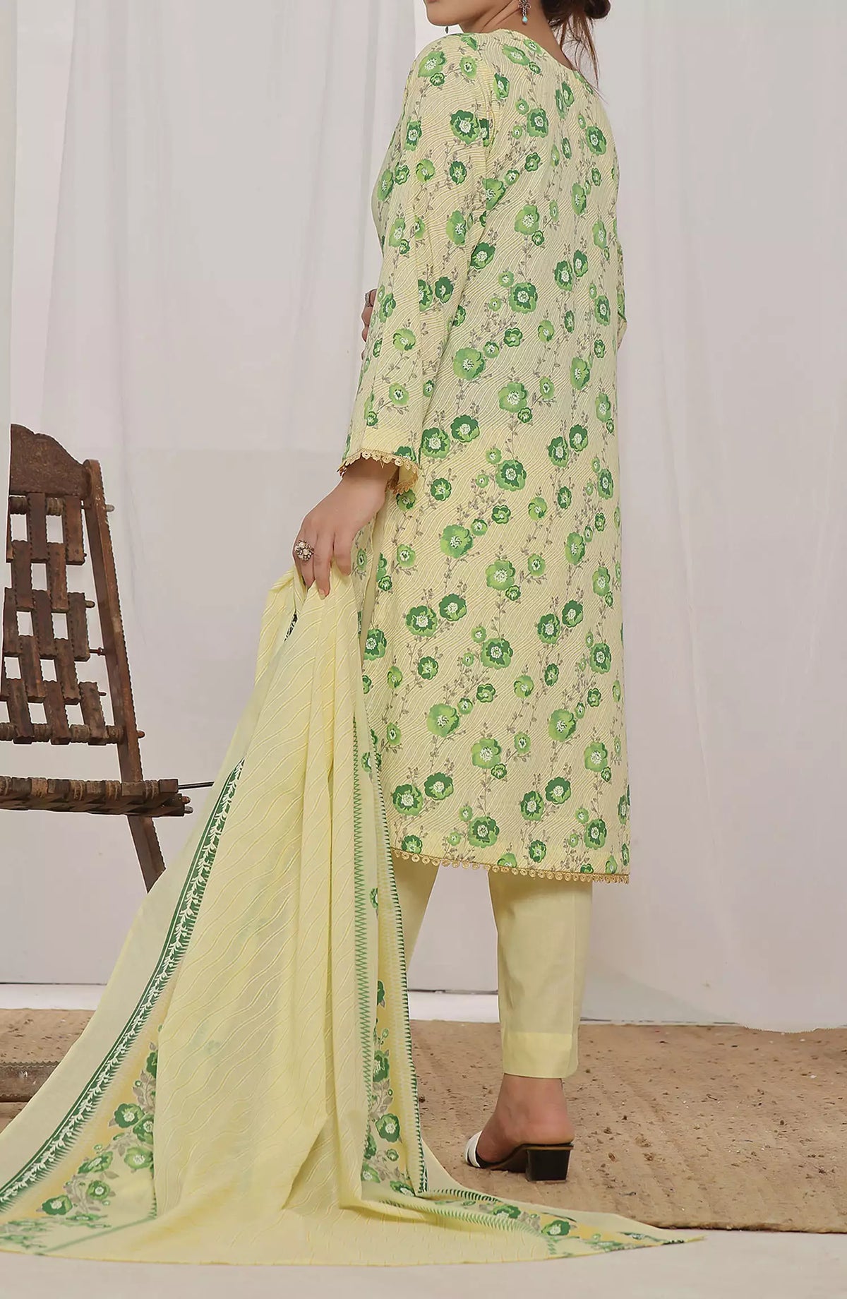 Amna Khadija Wrinkle Free Print Collection Vol 22 - D 1135 C