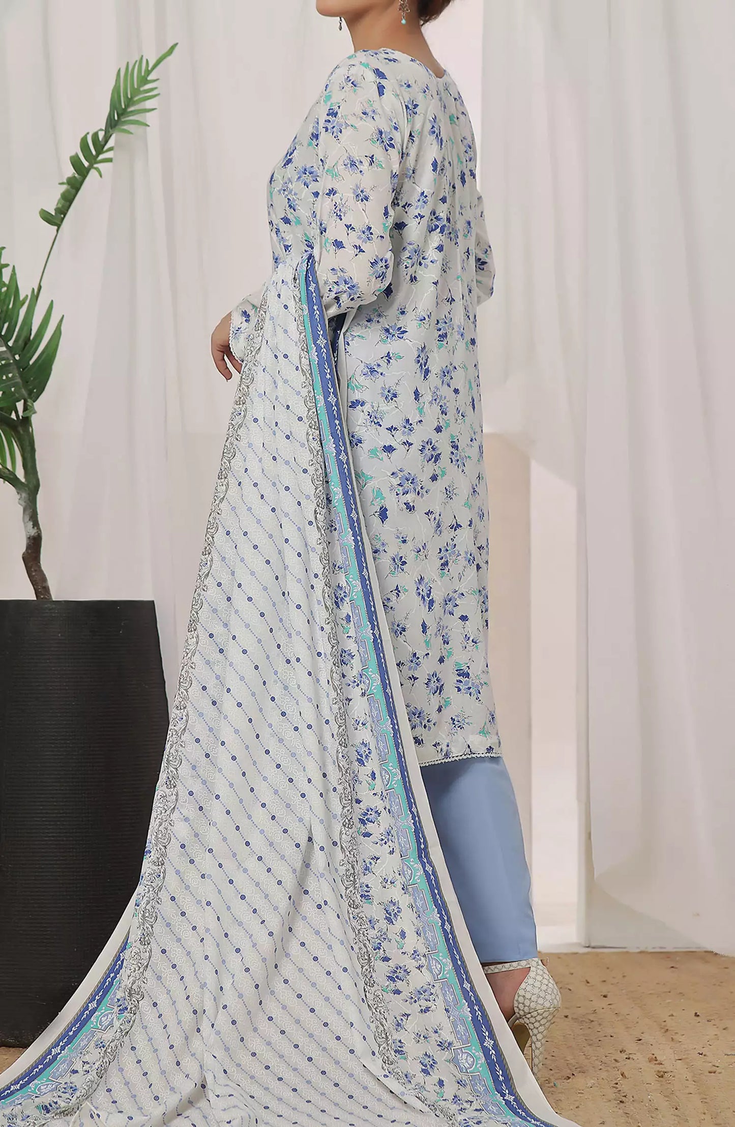 Amna Khadija Wrinkle Free Print Collection Vol 22 - D 1137 B