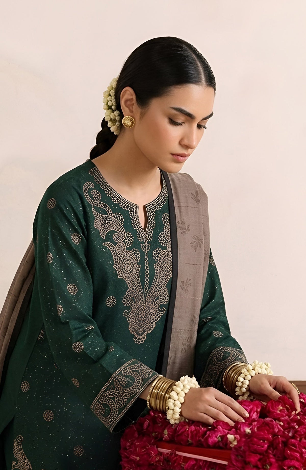 Afreen by Amna Khadija Embroidered Chamki Unstitched 3 Piece Suit - D-05 - AM26FRN - Green - Winter Collection