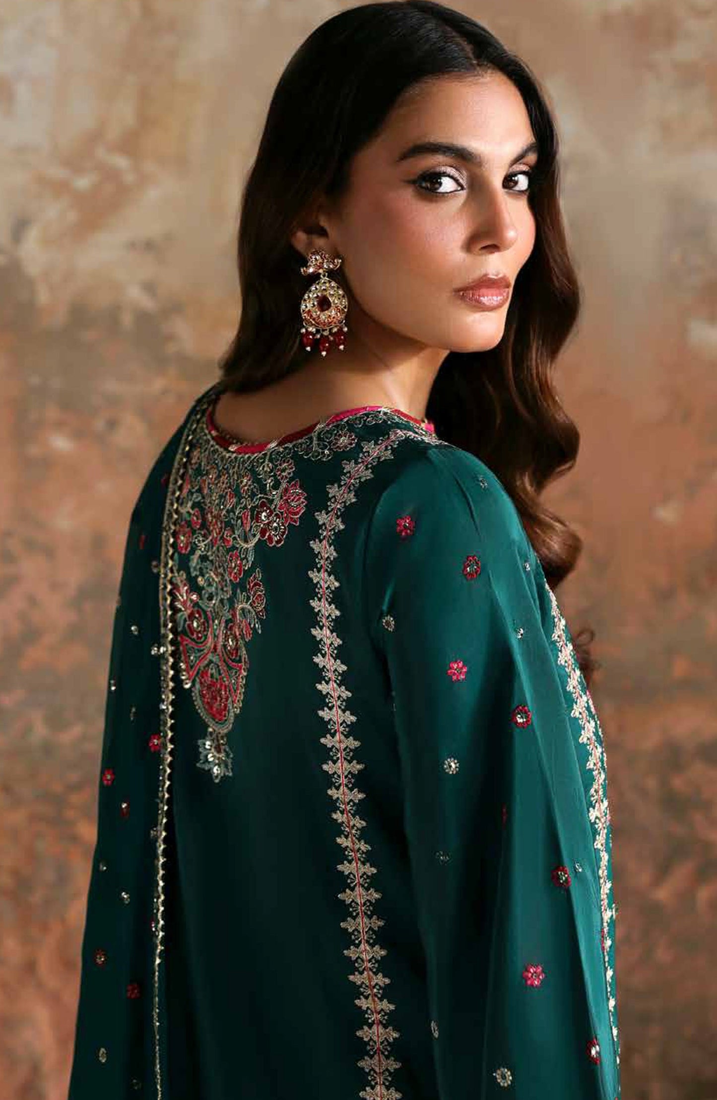 Afsana-e-Silk by Emaan Adeel Embroidered Raw Silk Unstitched 3 Piece Suit - ZEHNASEEB - ED25AFS - Green - Luxury Collection