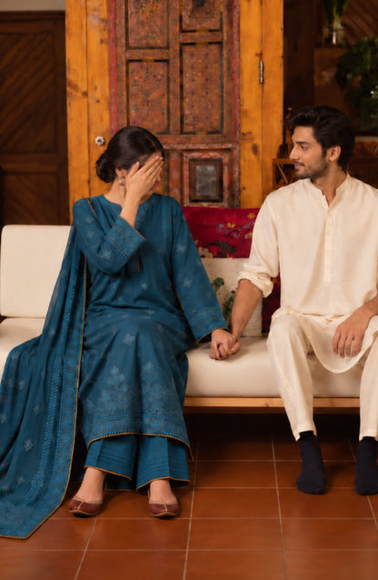Amna Khadija Noor-e-Nawab Lucknowi Embroidered Cotton Stitched 3 Piece Suit - AKNNL-03 - AM26LKH - Blue - Winter Collection