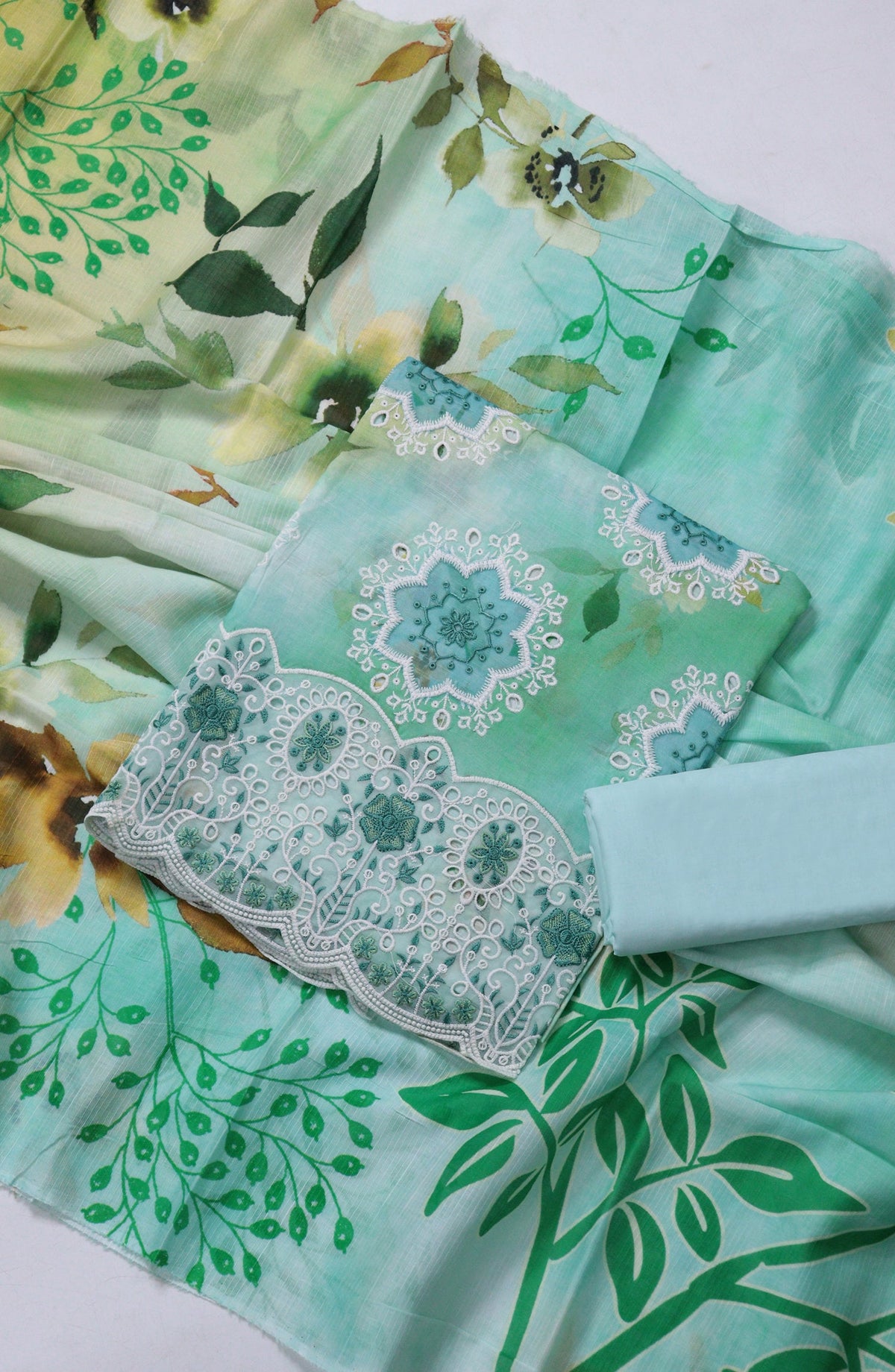 Amna Khadija Fancy Embroidered Lawn Unstitched 3 Piece Suit - EFU-02 - AM26FNC - Green - Summer Collection