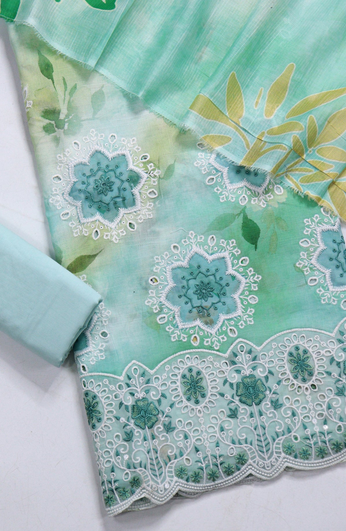 Amna Khadija Fancy Embroidered Lawn Unstitched 3 Piece Suit - EFU-02 - AM26FNC - Green - Summer Collection
