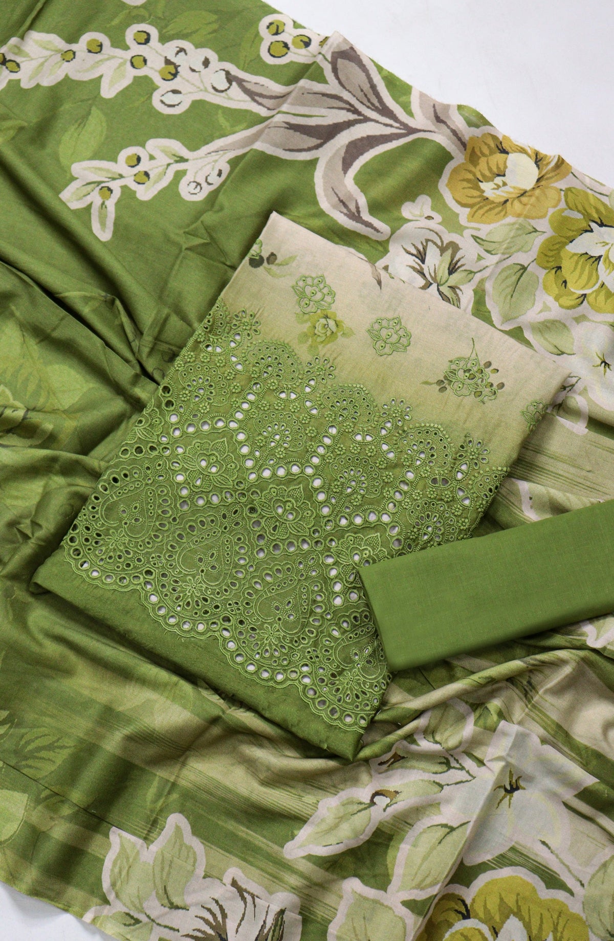 Amna Khadija Fancy Embroidered Lawn Unstitched 3 Piece Suit - D-06 - AM26FNC - Green - Summer Collection