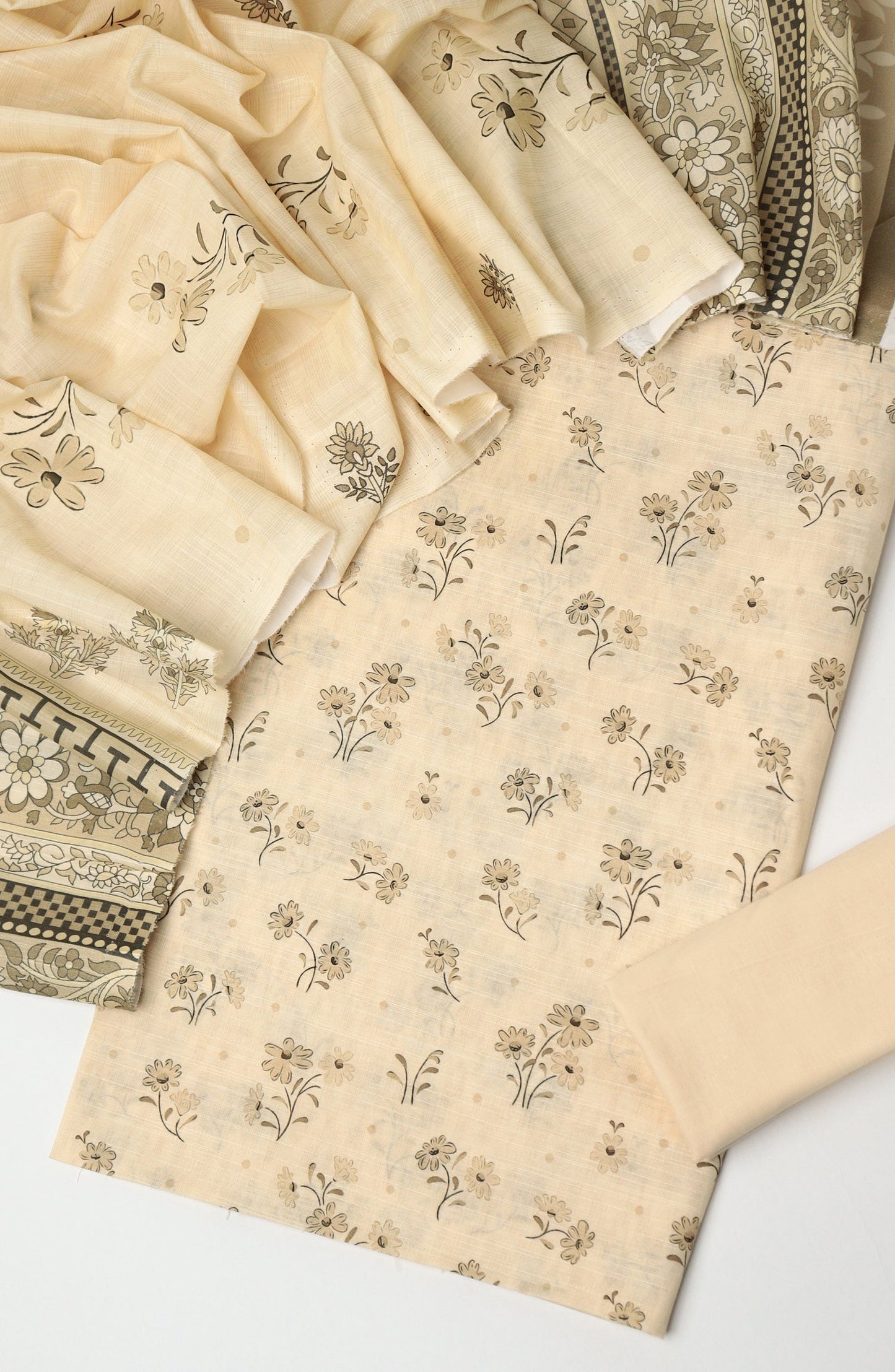 Amna Khadija Printed Lawn Unstitched 3 Piece Suit - MD-05 - AM26MTHR - Yellow - Summer Collection