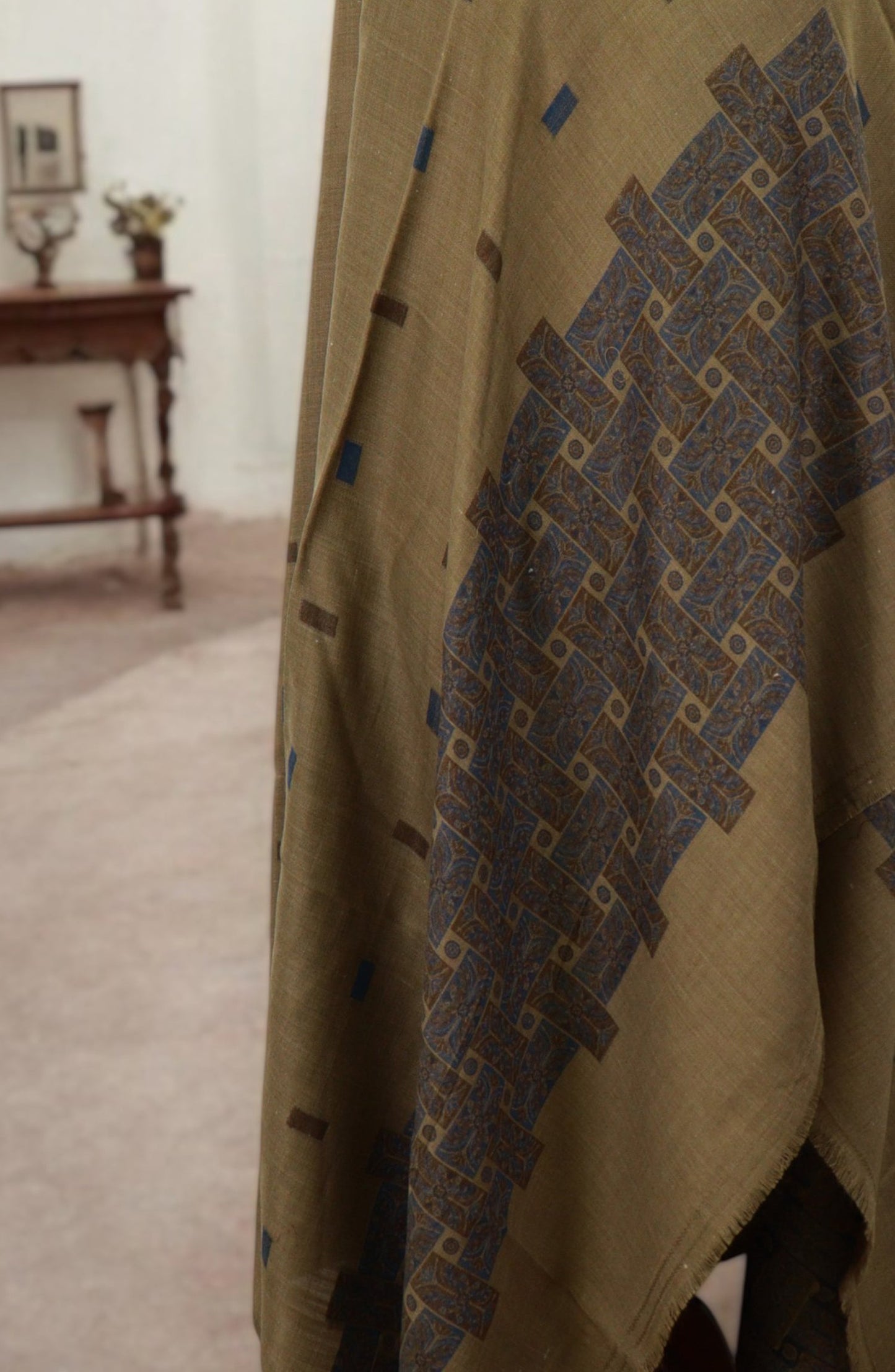 Amna Khadija Premium Pashmina Jacquard Shawl - D-3 - AM259601490 - Green - Winter Collection