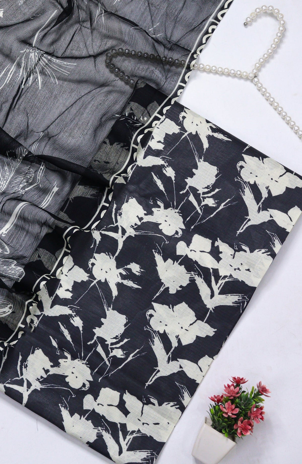 Amna Khadija Fancy Printed Lawn Unstitched 3 Piece Suit - D-04 - AM26FNC - Black - Summer Collection