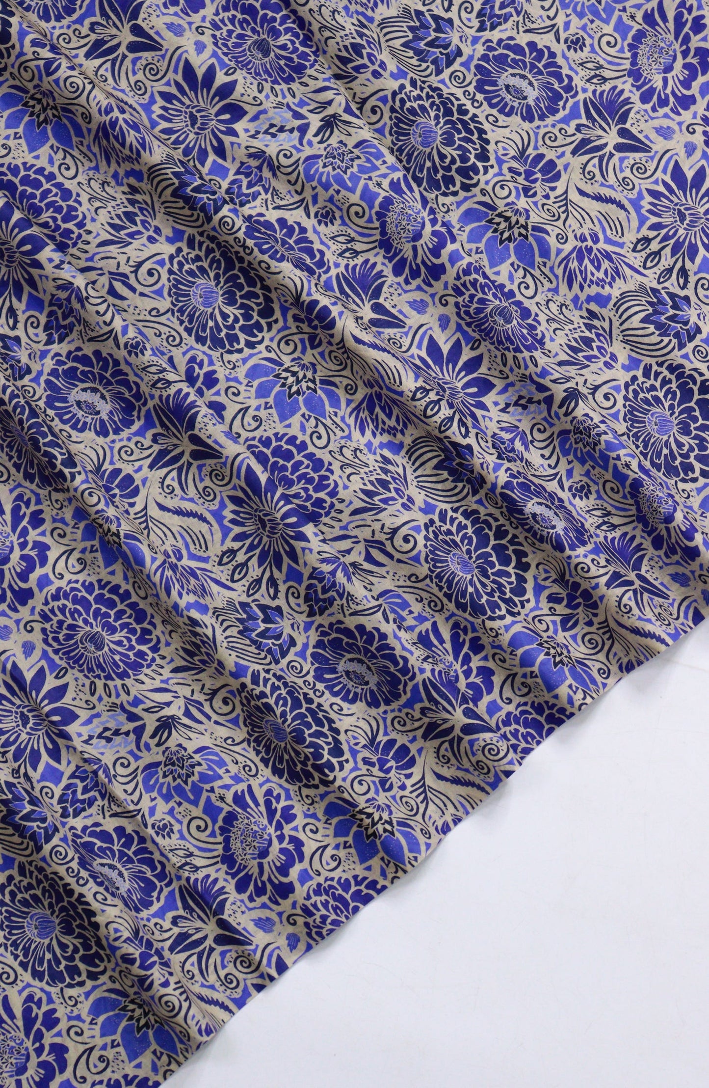 Amna Khadija Printed Lawn Unstitched 1 Piece - PD-19 - AM26PCO - Blue - Summer Collection