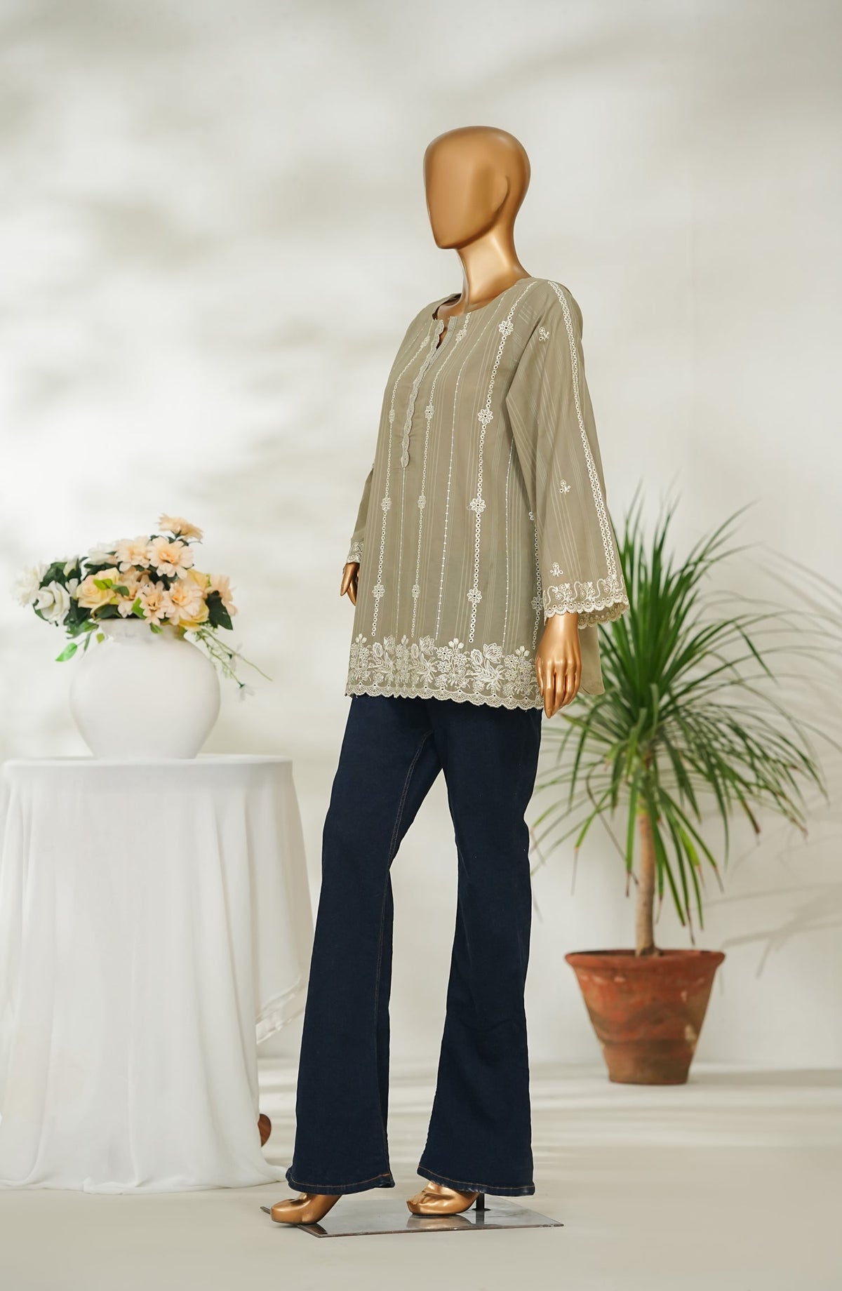 Amna Khadija Urban Fusion Embroidered Dobby Cambric Slub Stitched Western Top - UFWT-14 - AM26UFWT - Green - Casual Collection