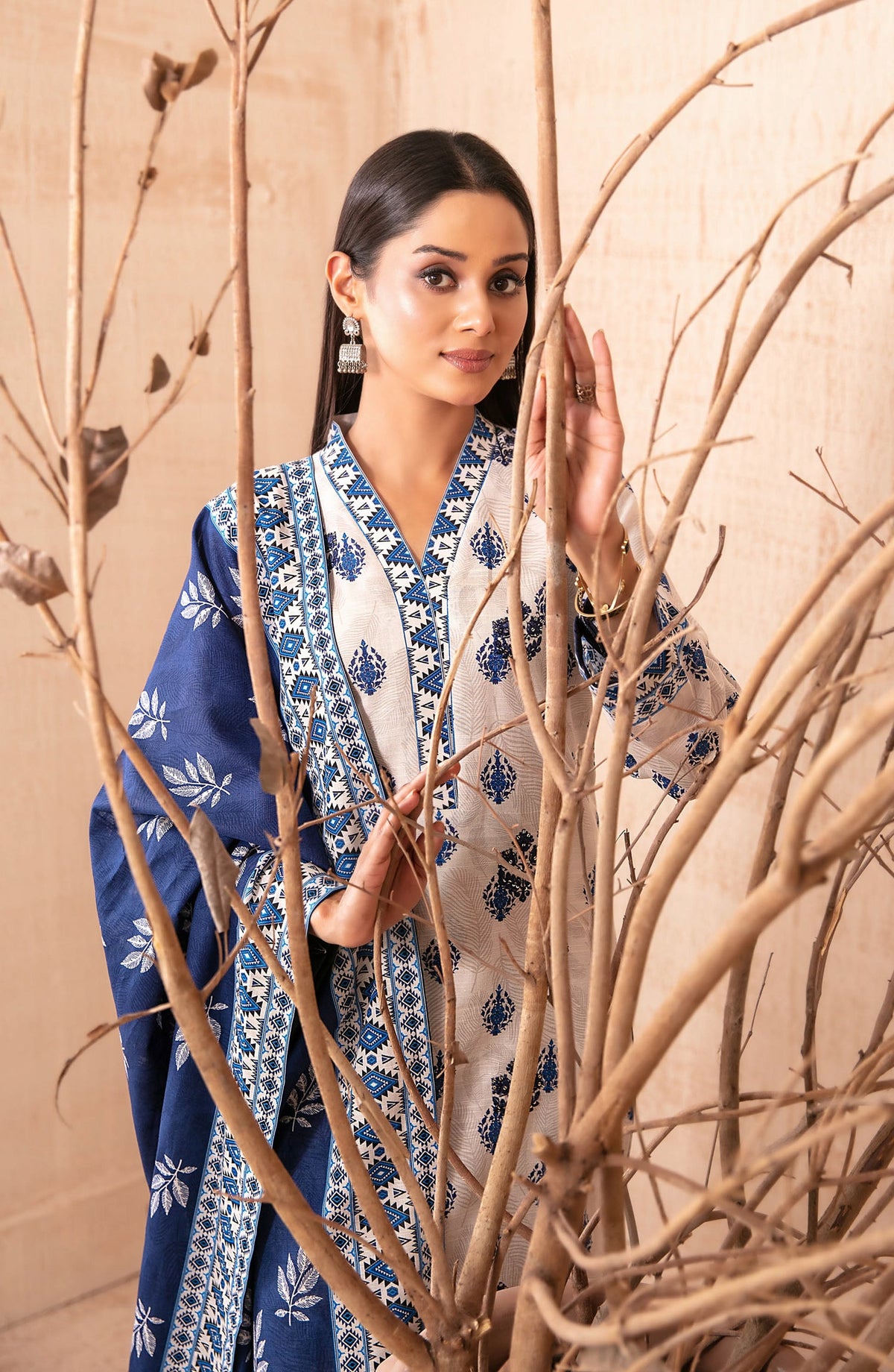 Areeka by Tawakkal Fabrics Embroidered Khaddar Unstitched 3 Piece Suit - D-5292 - TF25AKA - Cream - Winter Collection