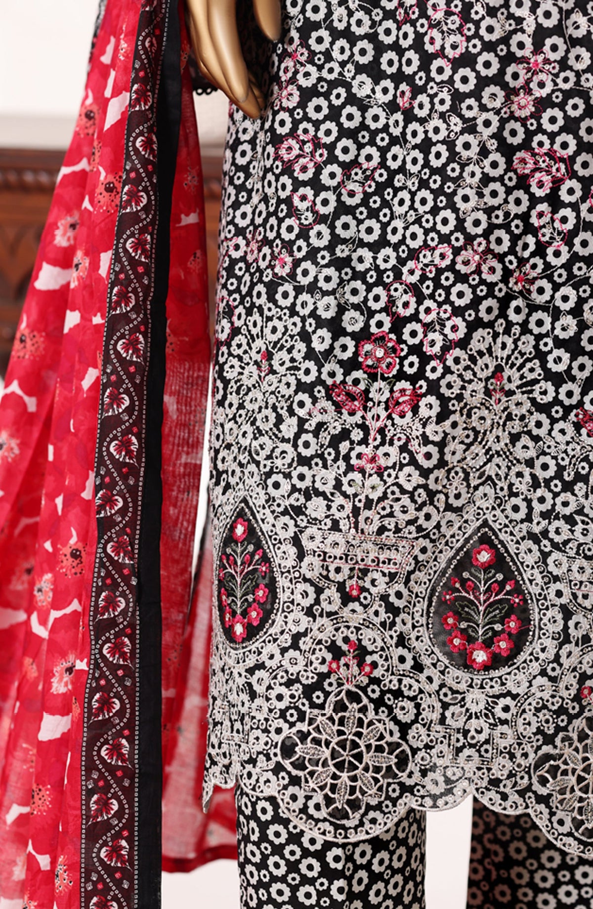 Bin Saeed Embroidered Lawn Stitched 3 Piece Suit - Design-04 - BS26BRD - Black - Summer Collection