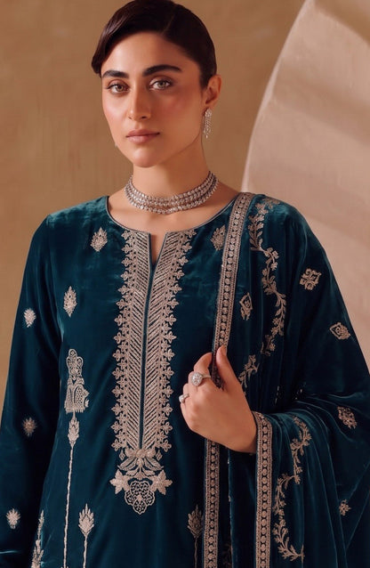 Chanchal by Amna Khadija Embroidered Velvet Unstitched 3 Piece Suit - D-04 - AM26CNL - Blue - Winter Collection
