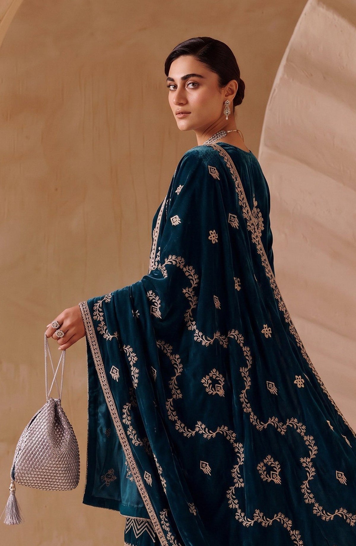 Chanchal by Amna Khadija Embroidered Velvet Unstitched 3 Piece Suit - D-04 - AM26CNL - Blue - Winter Collection