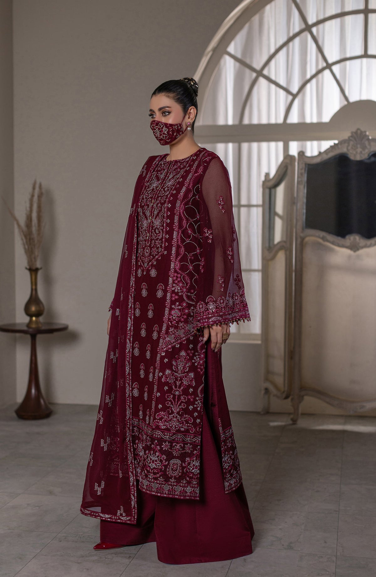 Dilkash Kuch Khas by Flossie Embroidered Chiffon Unstitched 3 Piece Suit - D2 (A) - FLS26DLK - Maroon - Luxury Collection