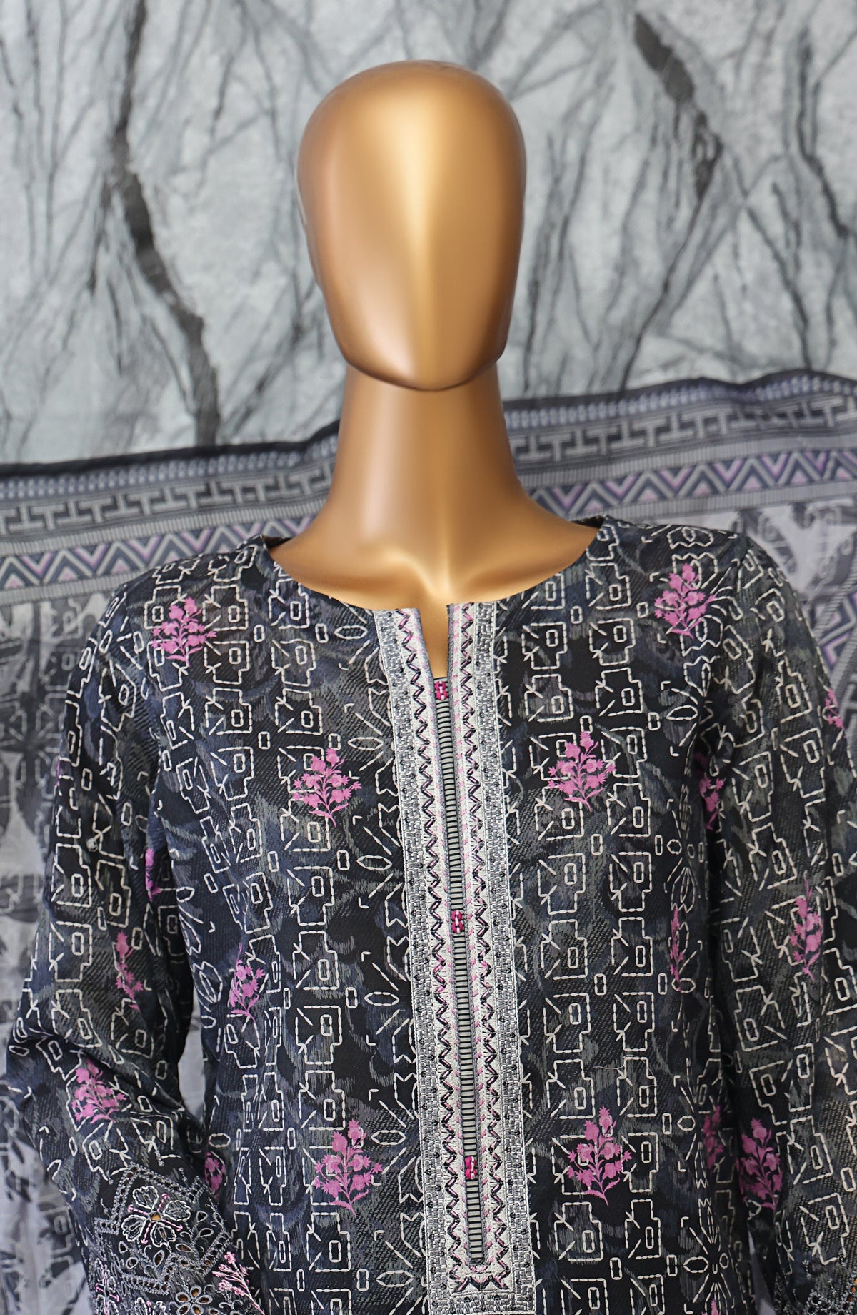 HZ Textiles Elegant Embroidered Lawn Unstitched 3 Piece Suit - D-04 - HZ26GTW - Black - Summer Collection