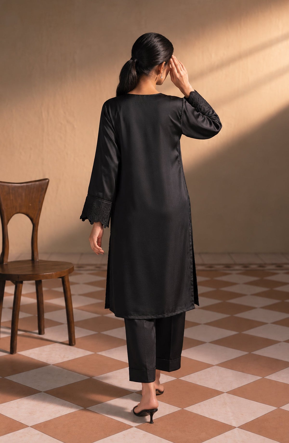 Jannah Noe by Amna Khadija Embroidered Silk Stitched 2 Piece Co-ord Set - JNLS-27 - AM26OEN - Black - Summer Collection