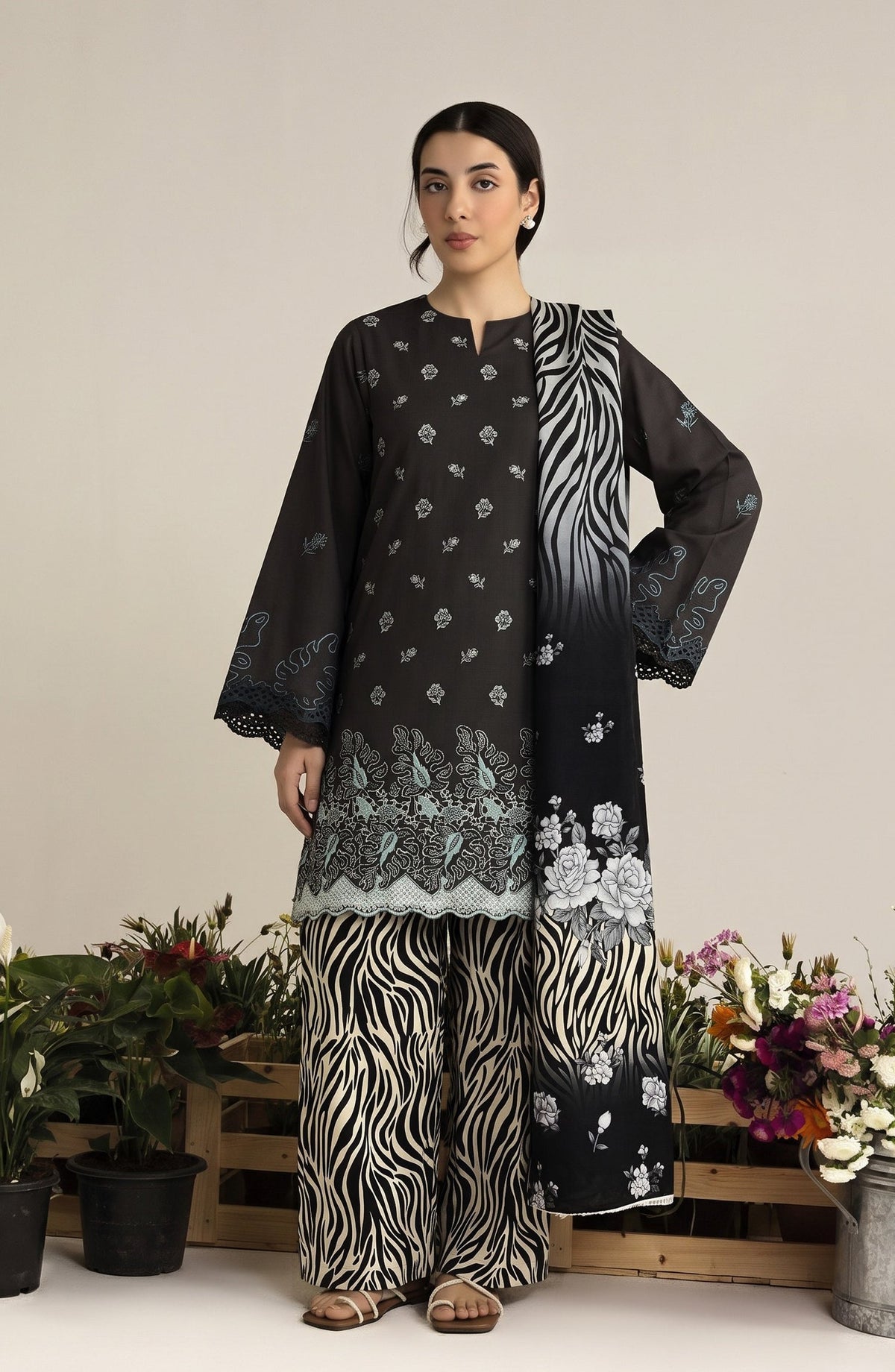 Jeem by Chikankari Khaddar Unstitched 3 Piece Suit - D-01 - AK26KJ - Black - Winter Collection