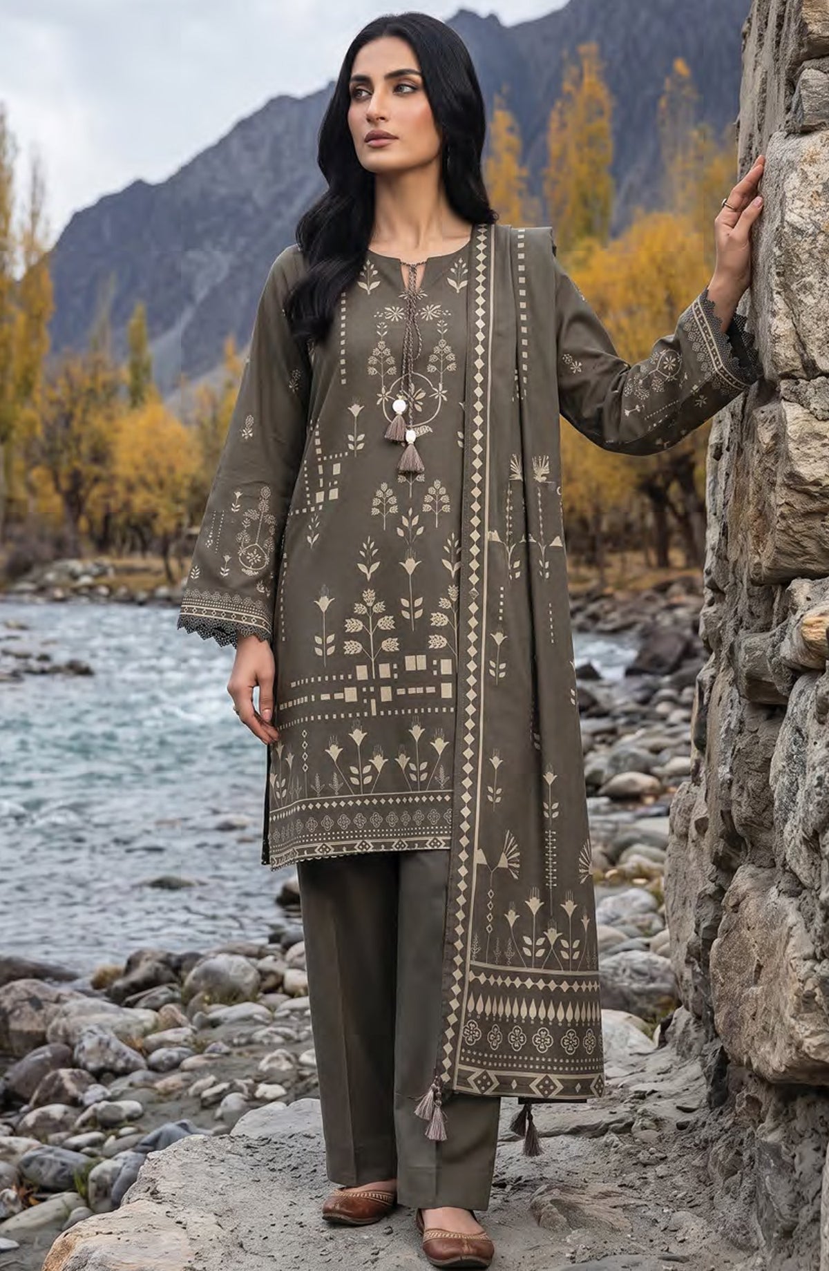 Lakhany Printed Pashmina Unstitched 3 Piece Suit - D-11 - LKN26PS - Green - Winter Collection