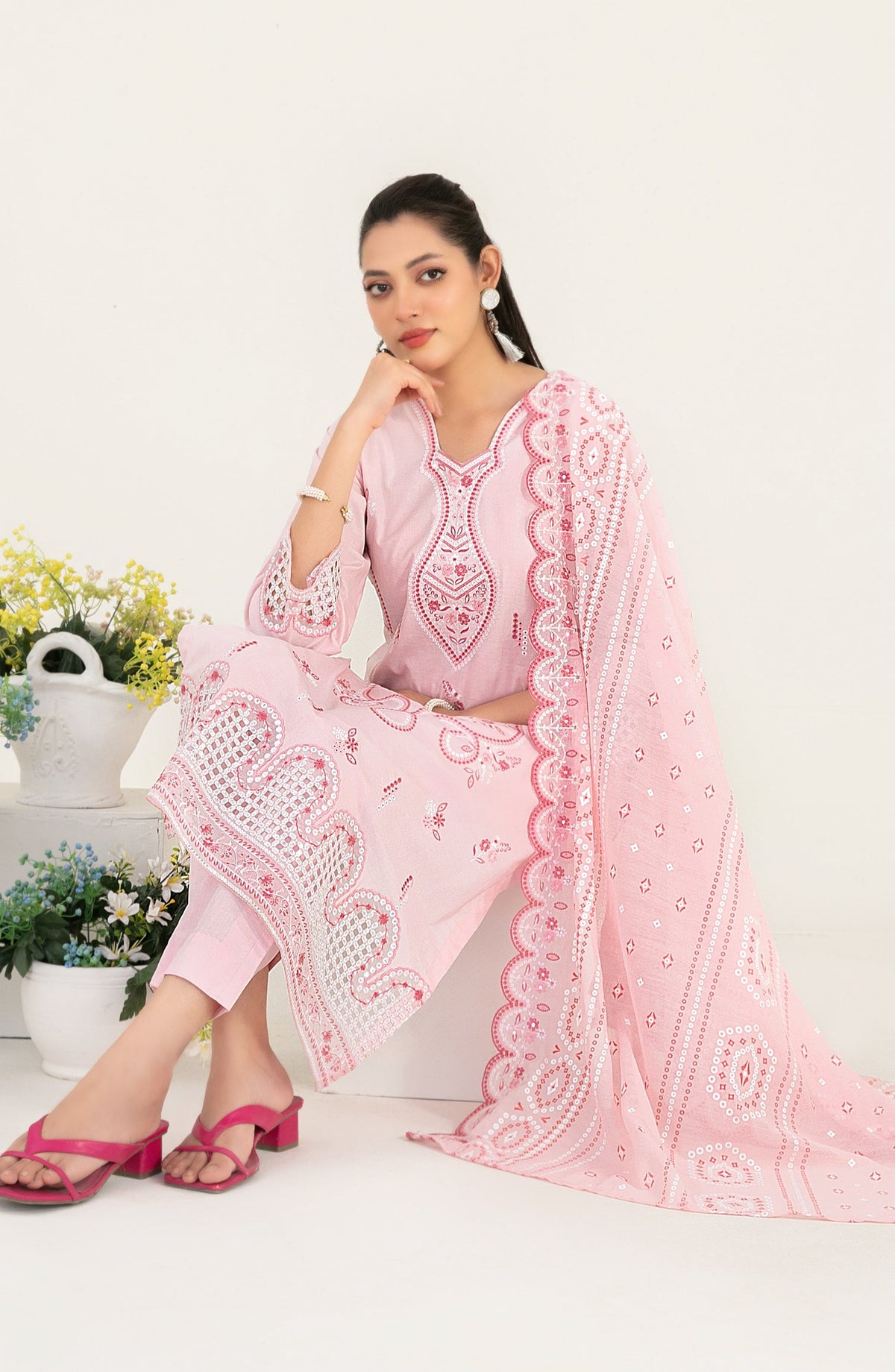 Mahara by Tawakkal Fabrics Embroidered Lawn Unstitched 3 Piece Suit - D-4016 - TF26HRA - Pink - Summer Collection