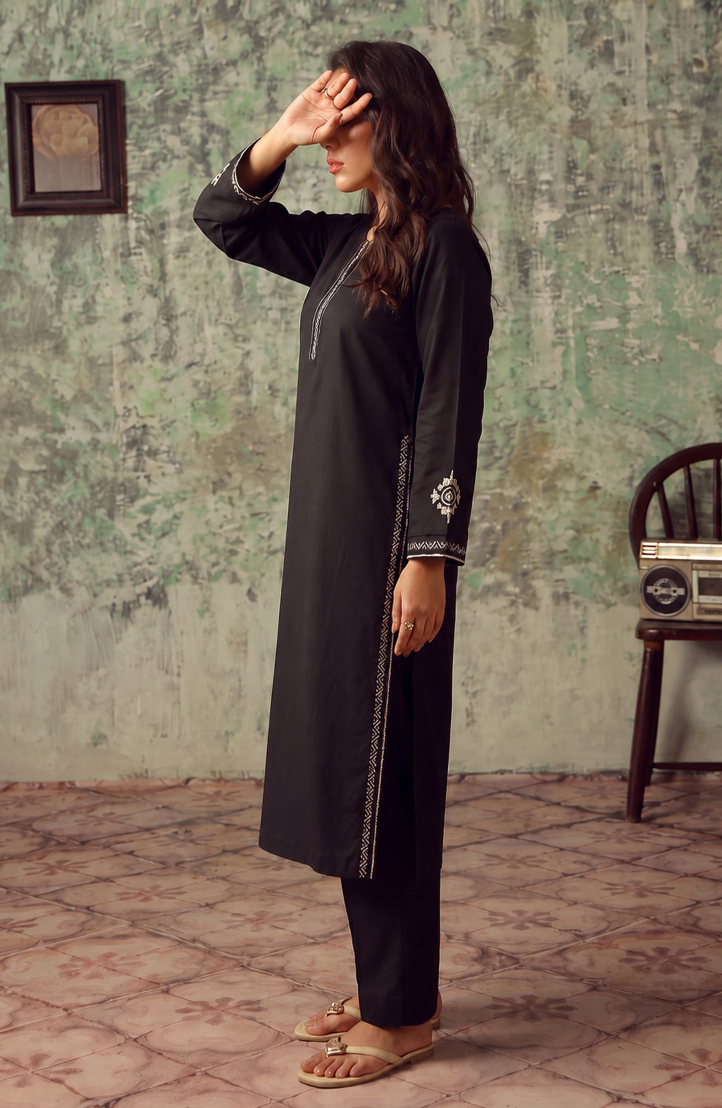 Miras by Amna Khadija Embroidered Cotton Stitched 2 Piece Co-ord Set - AKM-03 - AM26MRAS - Black - Summer Collection