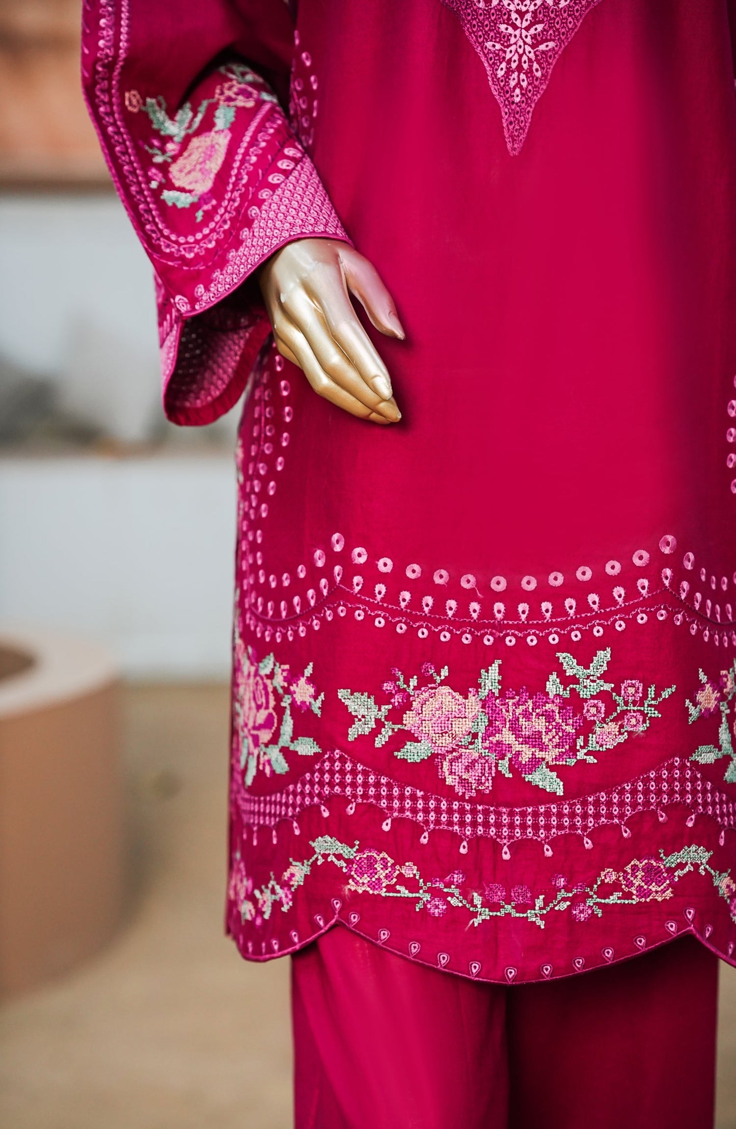 Mulaqaat by Amna Khadija Embroidered Cotton Lawn Stitched 2 Piece Suit - AKM-01 - AM26MQT - Pink - Summer Collection