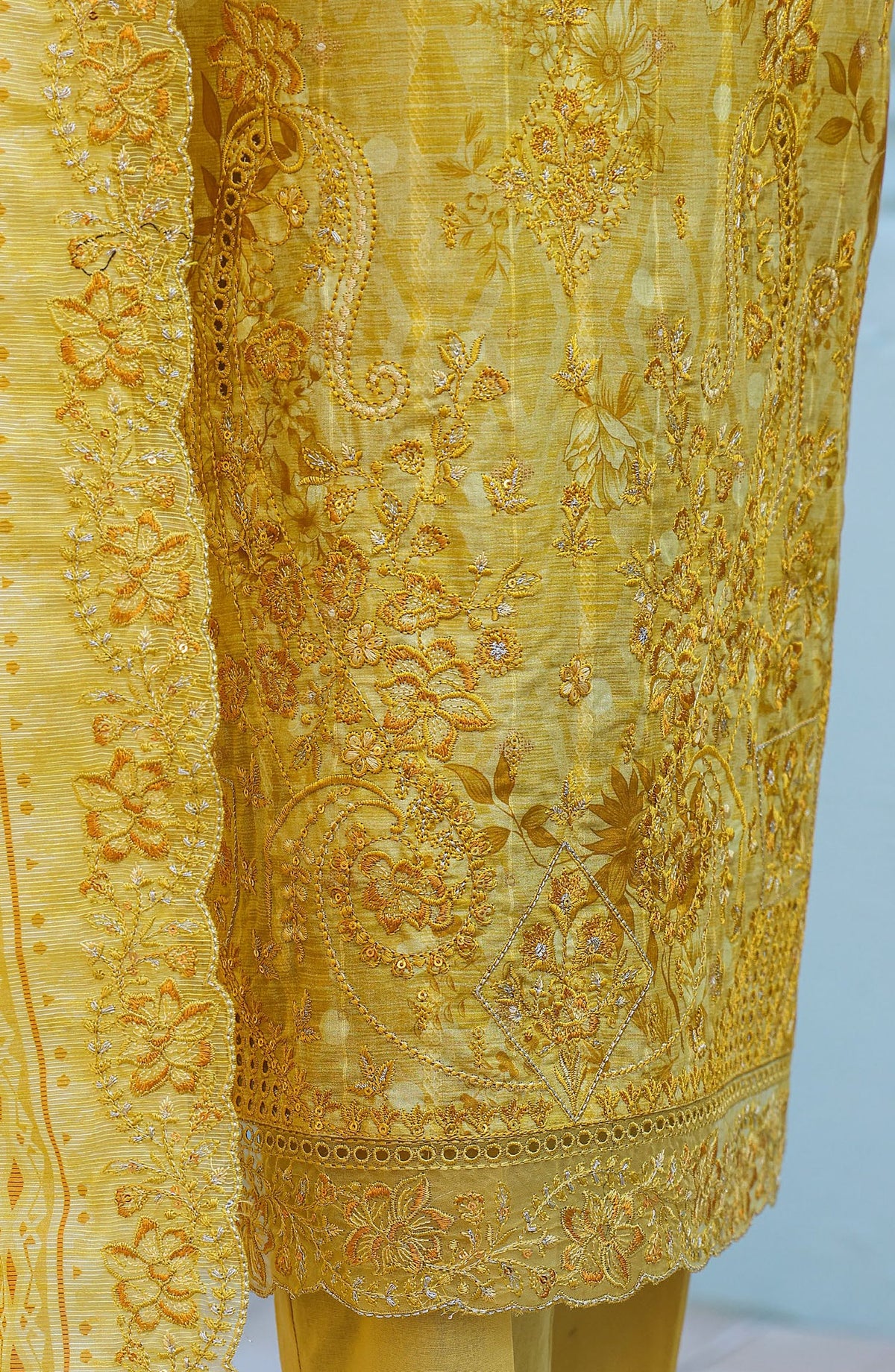 Ninokara by HZ Textile Embroidered Jacquard Unstitched 3 Piece Suit - Design-04 - HZ26NKR - Dhani - Summer Collection
