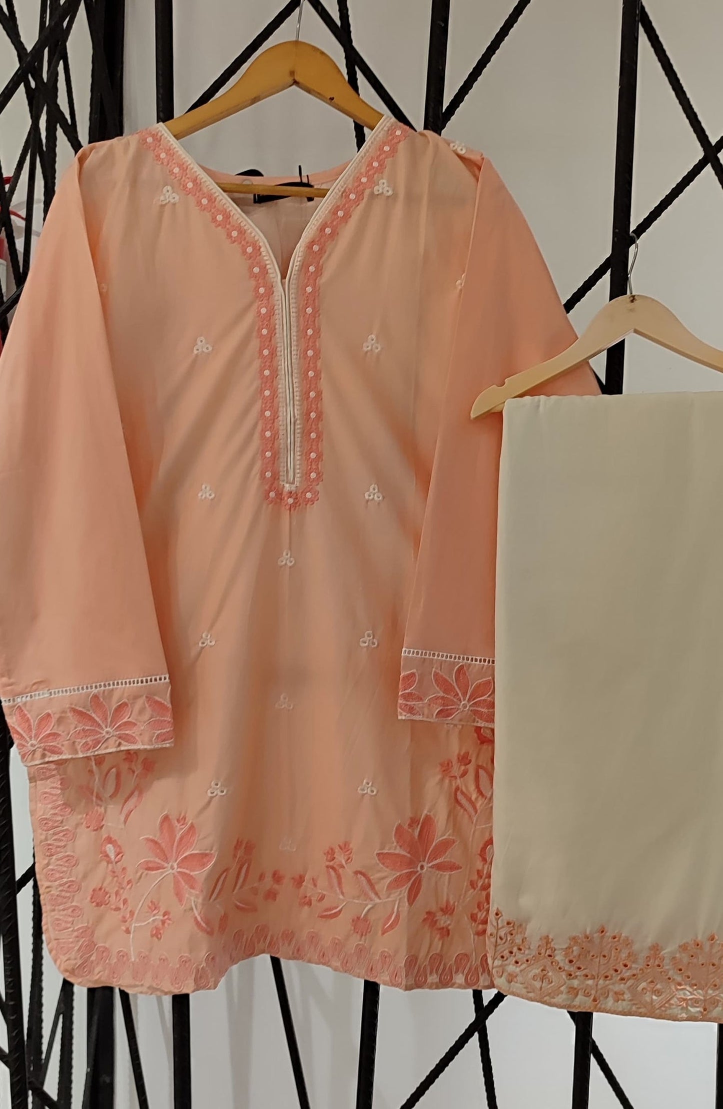 Nush Aira by Amna Khadija Embroidered Cotton Stitched 2 Piece Co-ord Set - AKTW-07 - AM26TWN - Pink - Summer Collection