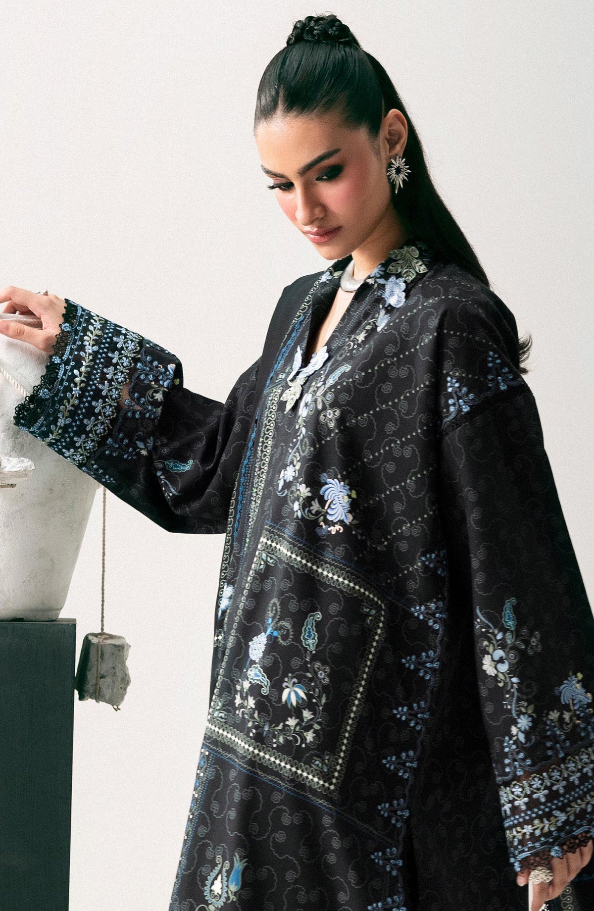 Qalamkar Embroidered Slub Linen Unstitched 3 Piece Suit - QPW-05A - QL26LI - Black - Winter Collection