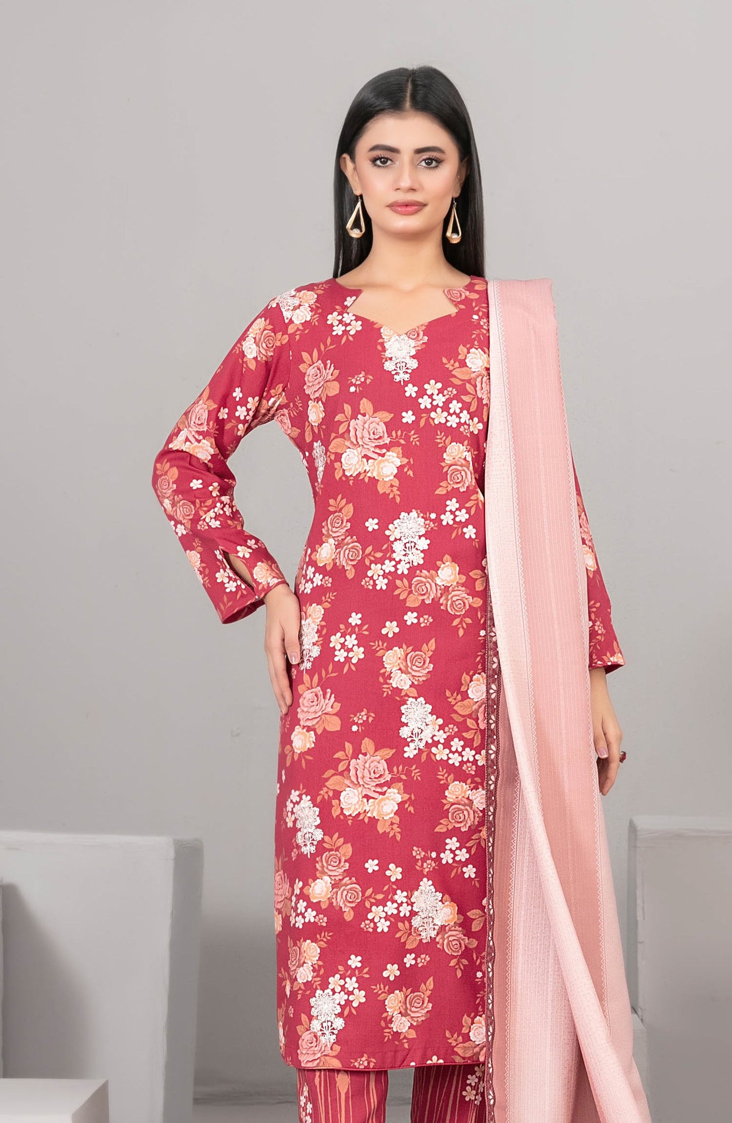 Rabiyah by Tawakkal Fabrics Exclusive Staple Print Unstitched 3 Piece Suit - D-5173 - TF25RABI - Pink - Winter Collection