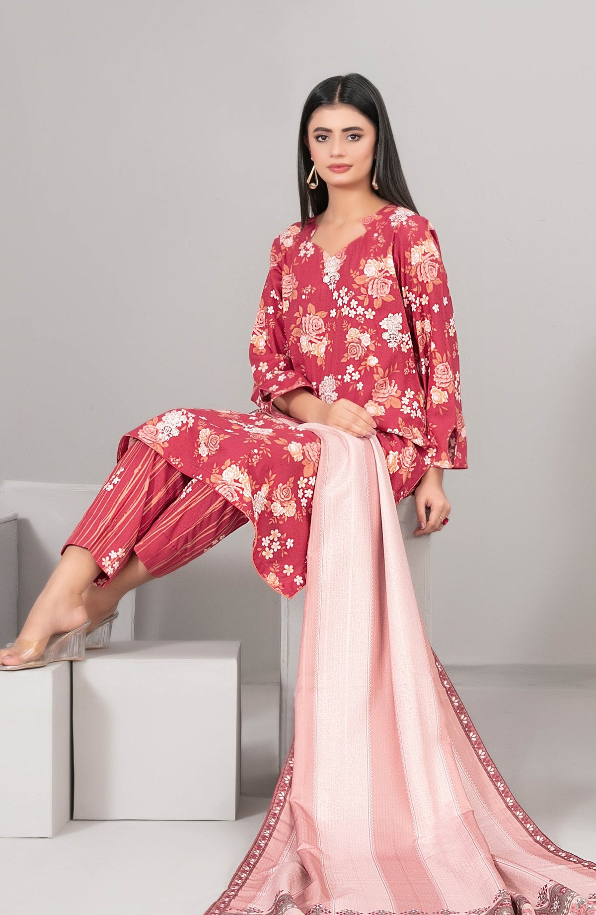Rabiyah by Tawakkal Fabrics Exclusive Staple Print Unstitched 3 Piece Suit - D-5173 - TF25RABI - Pink - Winter Collection