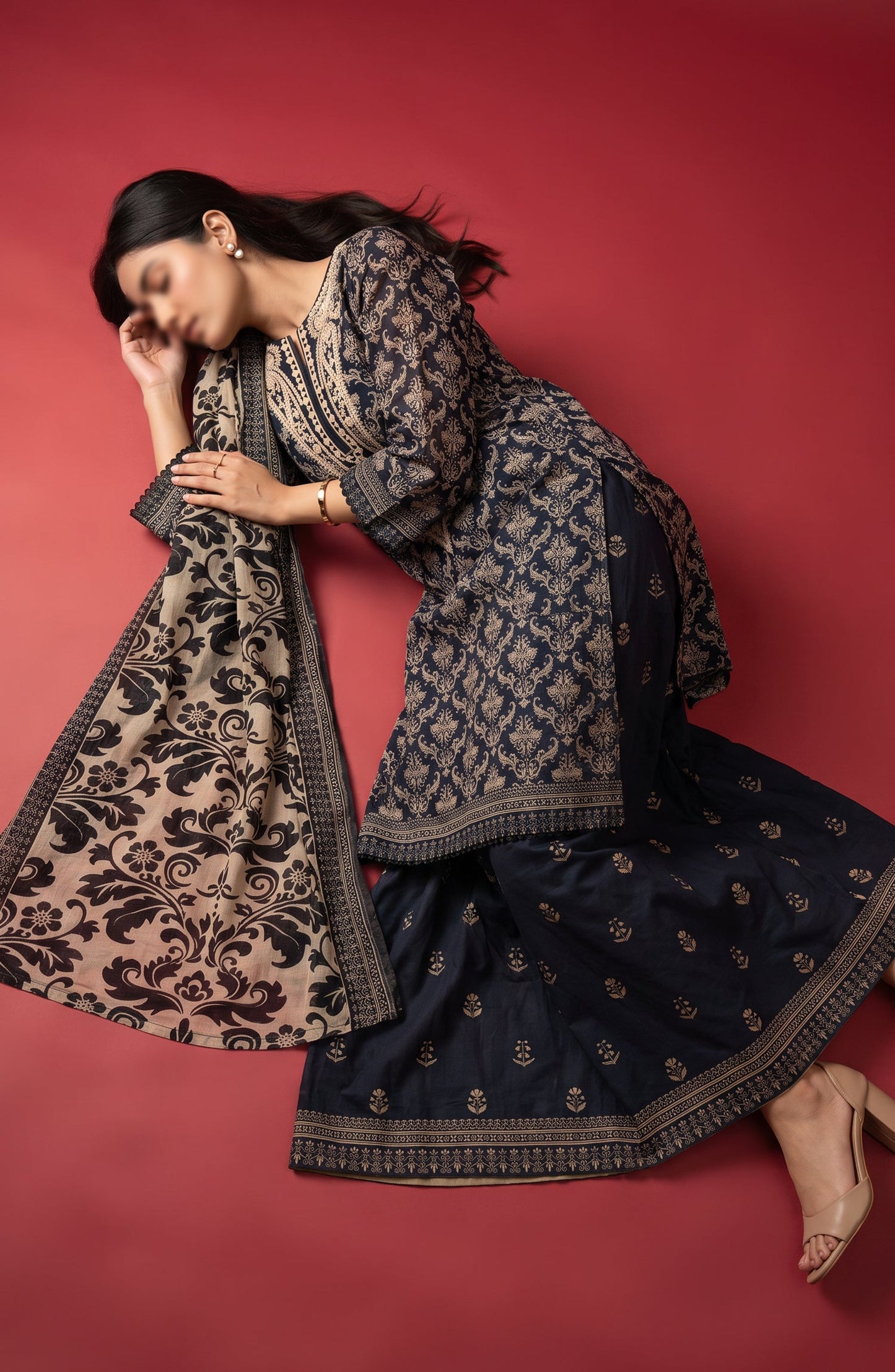 Rang e Bahar by Amna Khadija Embroidered Lawn Stitched 3 Piece Suit - AKRB-02 - AM26RNB - Black - Summer Collection