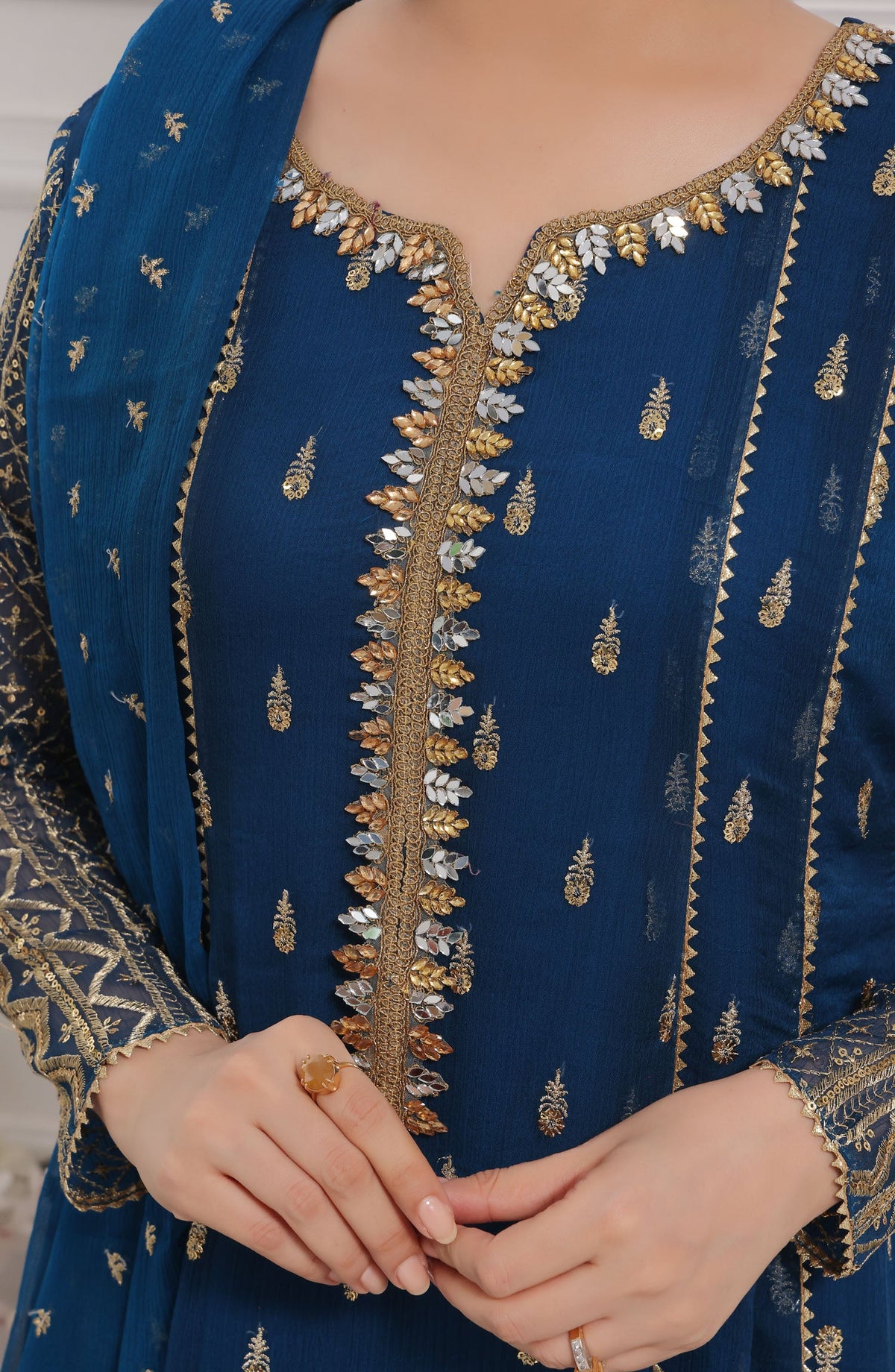 Rasm E Henna Pret Collection - Bahaar Peacock