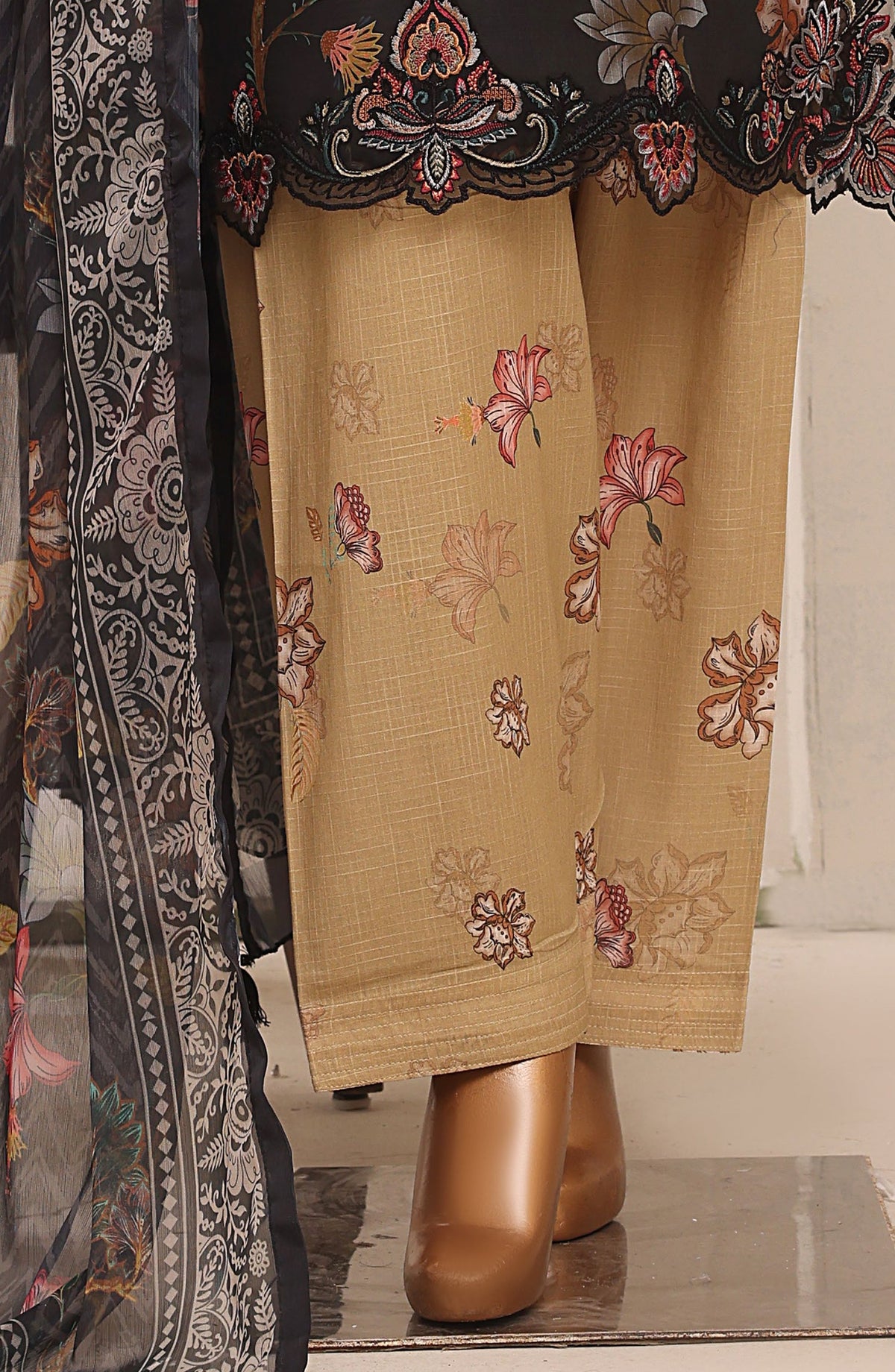 Raya by Sadabahar Embroidered Stitched 3 Piece Suit - D-03 - SBD26RYA - Black - Festive Collection